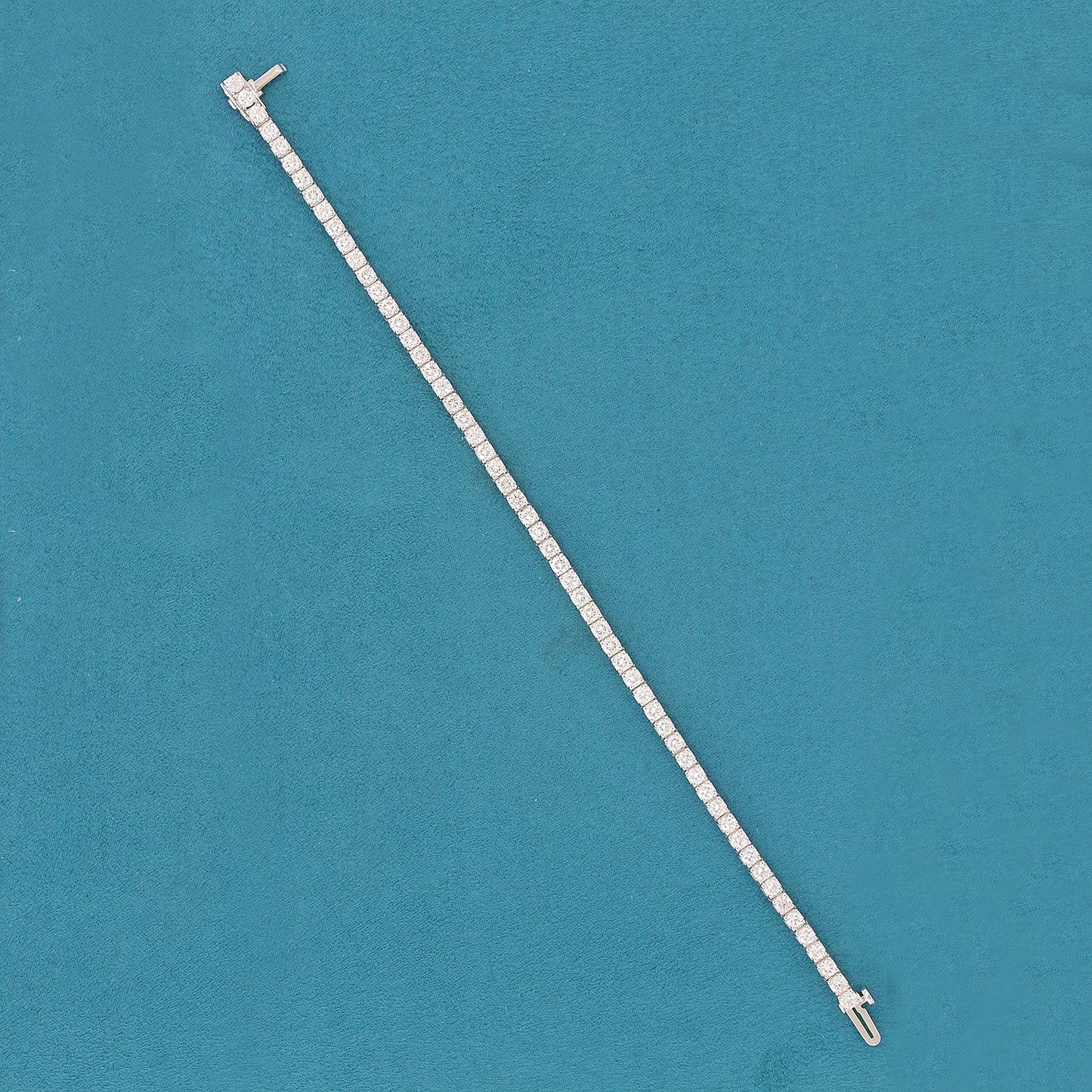 Salen Line Diamond Tennis Bracelet