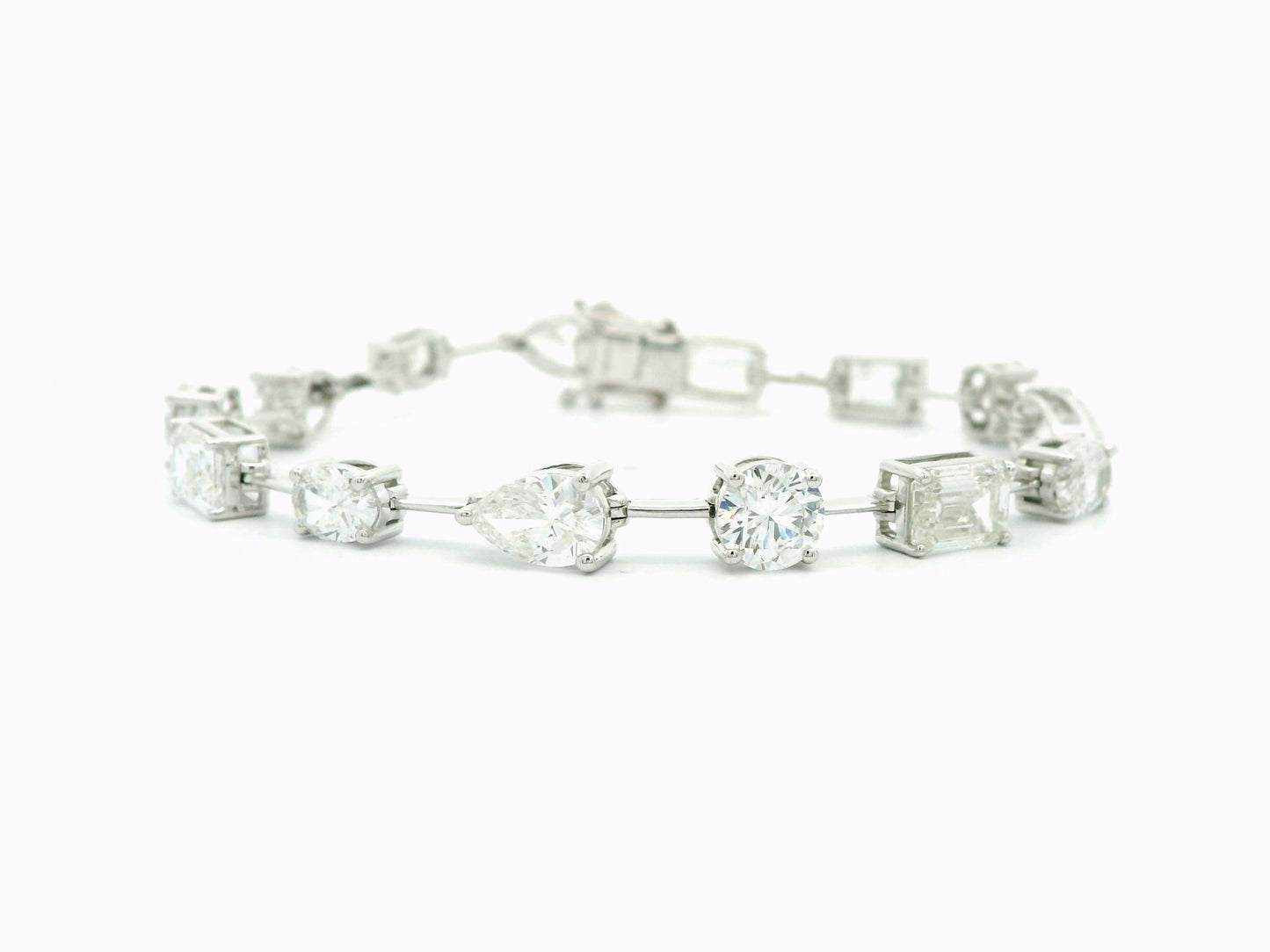 Vivenza Row Diamond Tennis Bracelet