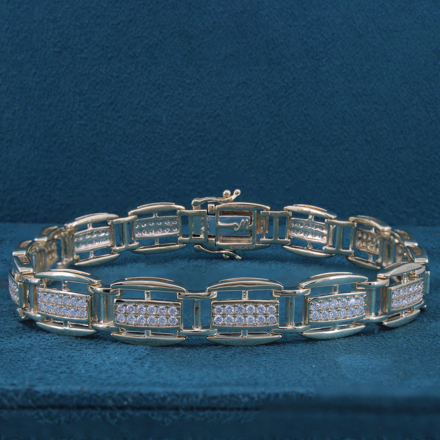 Lustrous Wave Bracelet