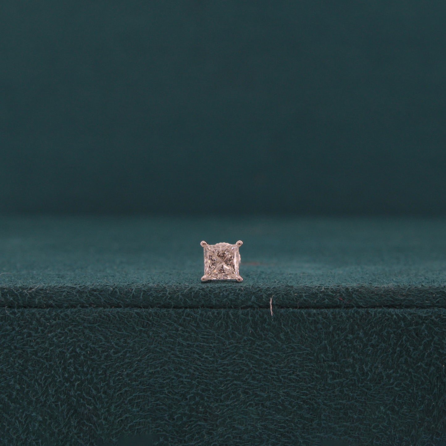 Zeir Solitaire Diamond Mens Stud