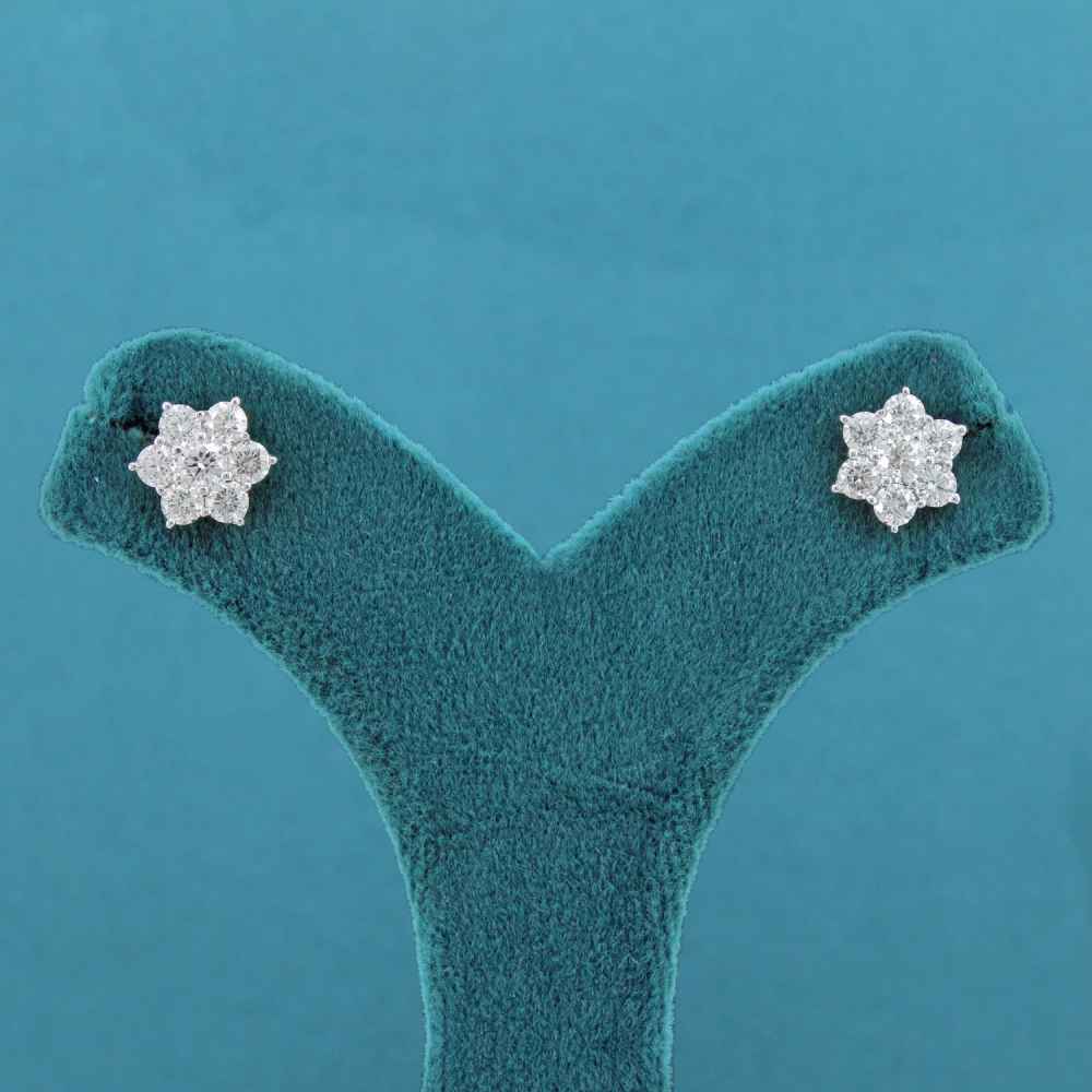 Ilyra Floral Diamond Stud Earrings