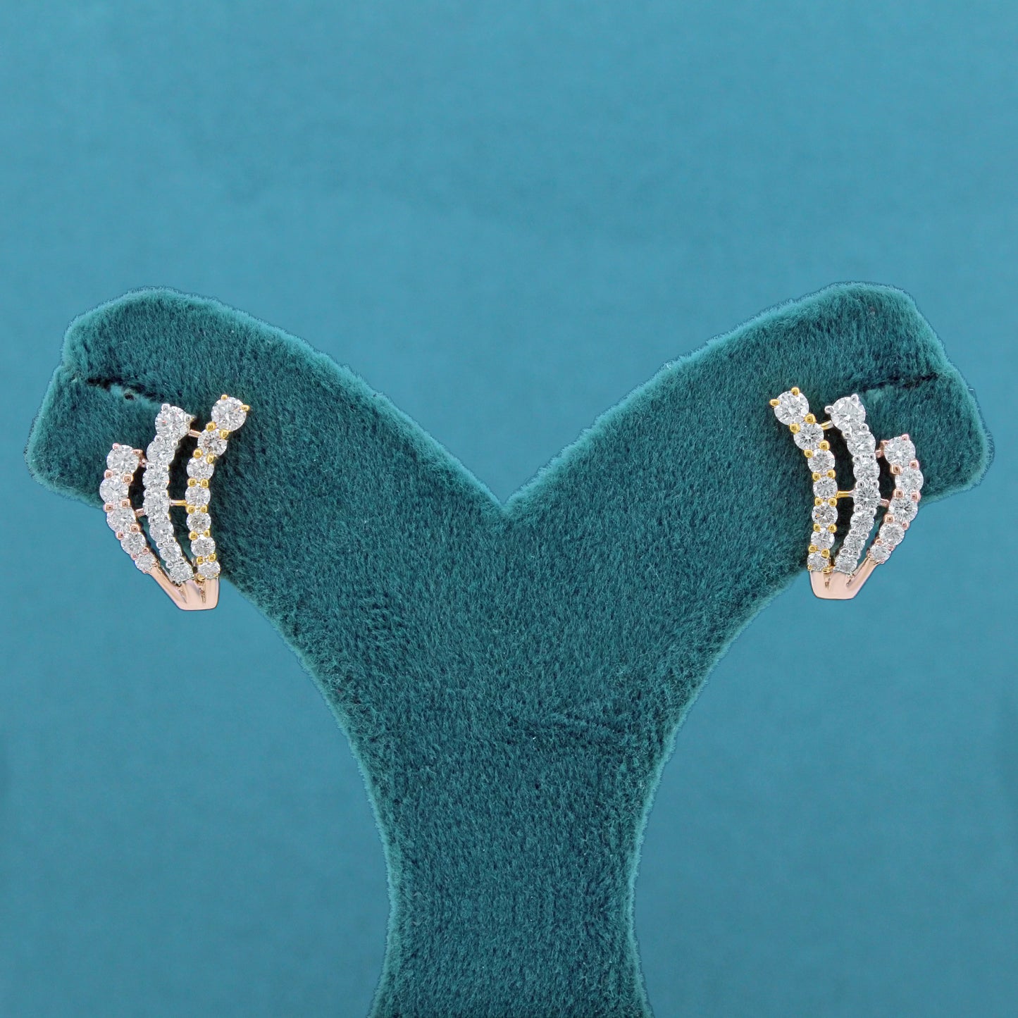 Yselle Diamond Ear Climber