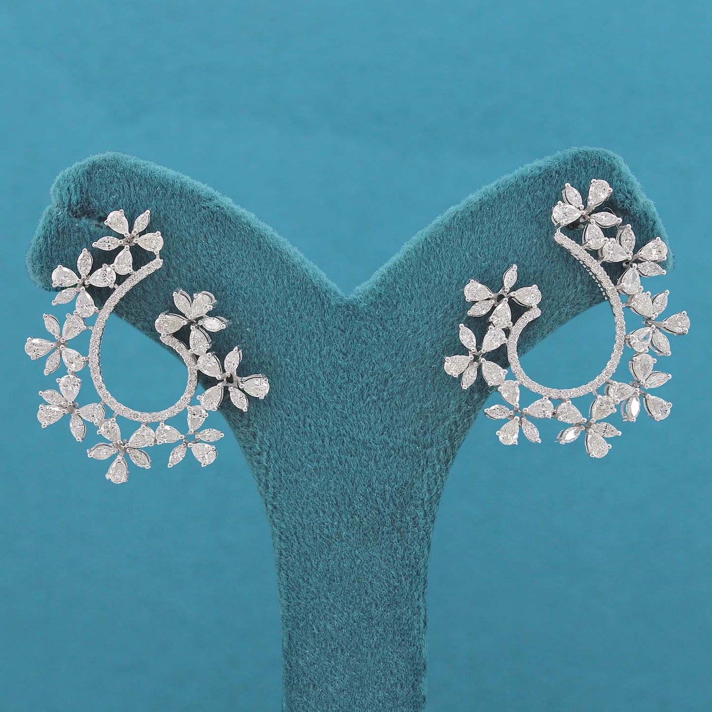 Selannis Diamond Ear Cuff