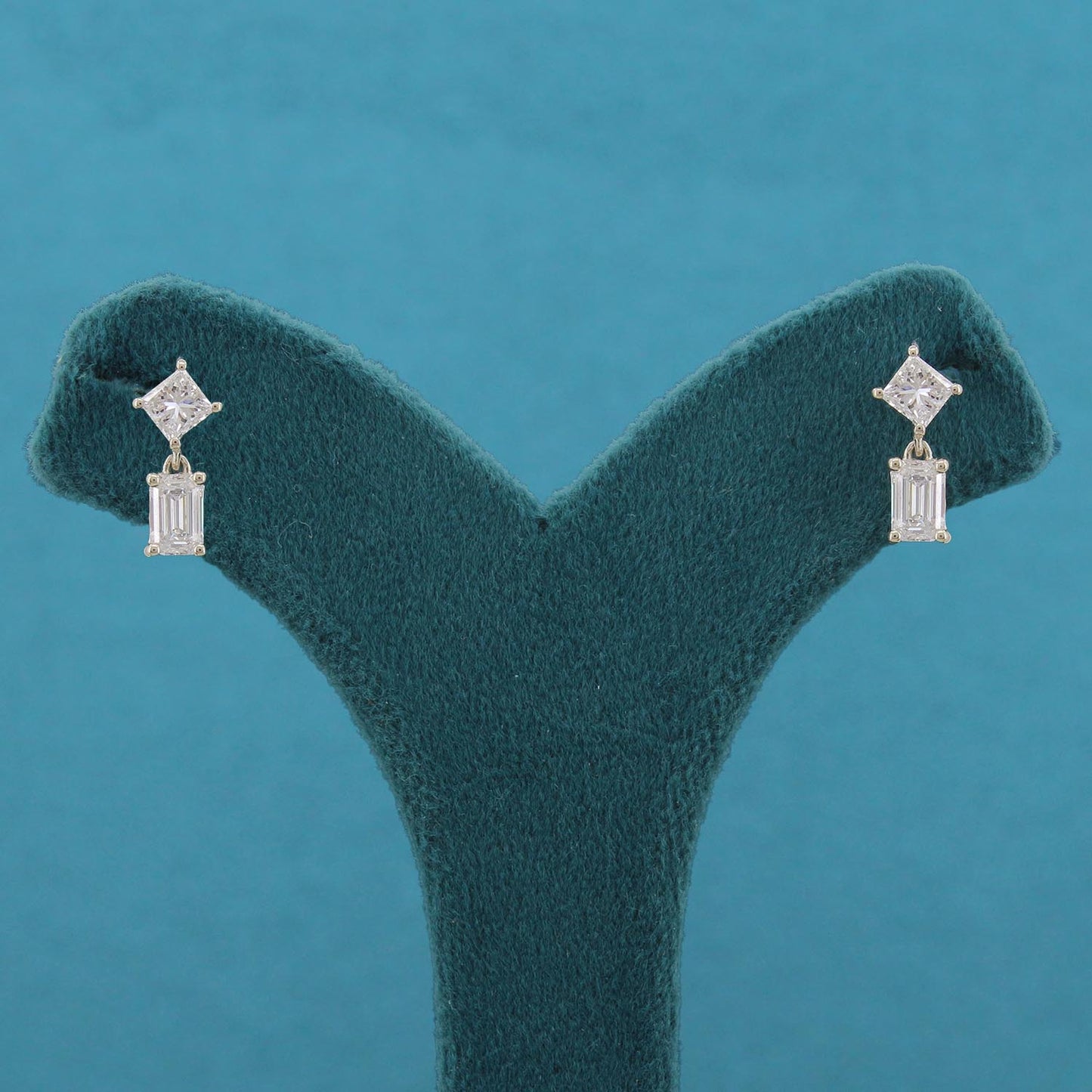 Viris Diamond Drop Earring