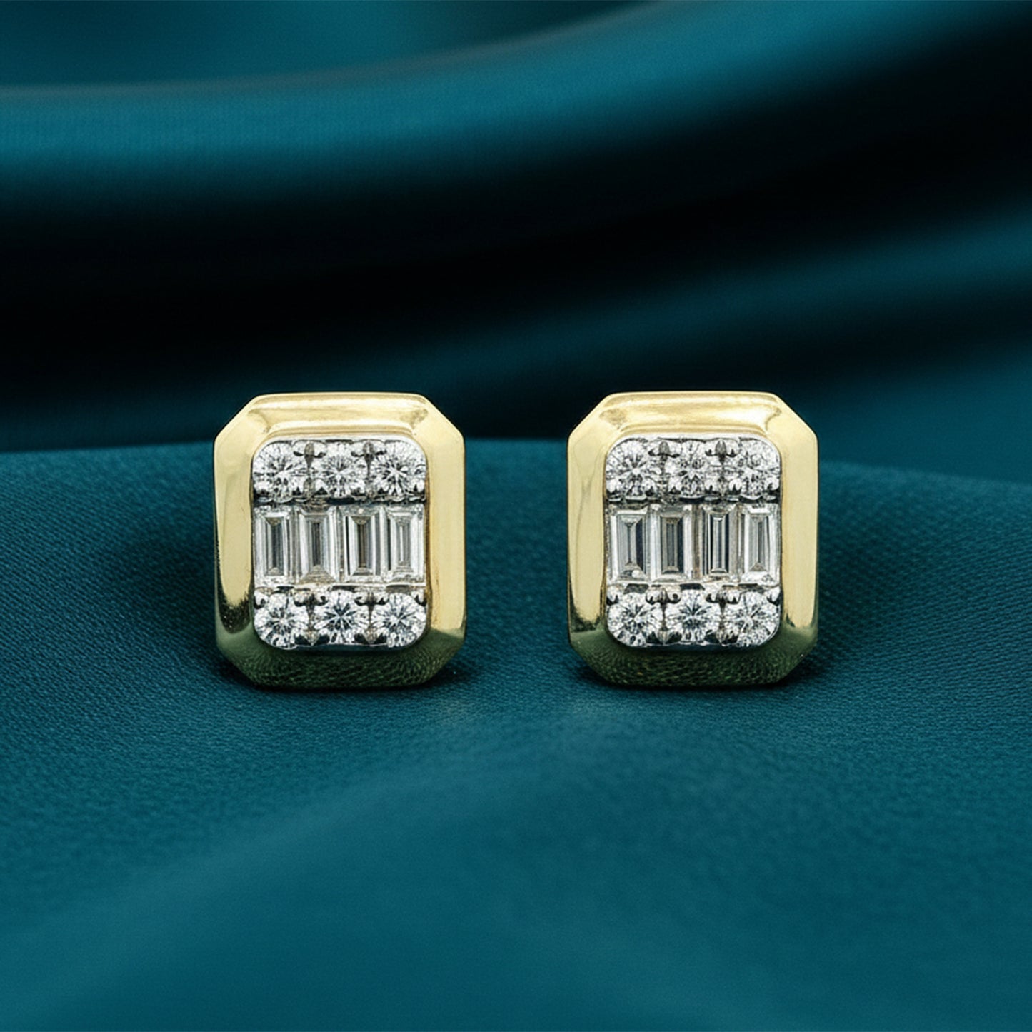 Lysa Curve Diamond Stud Earrings