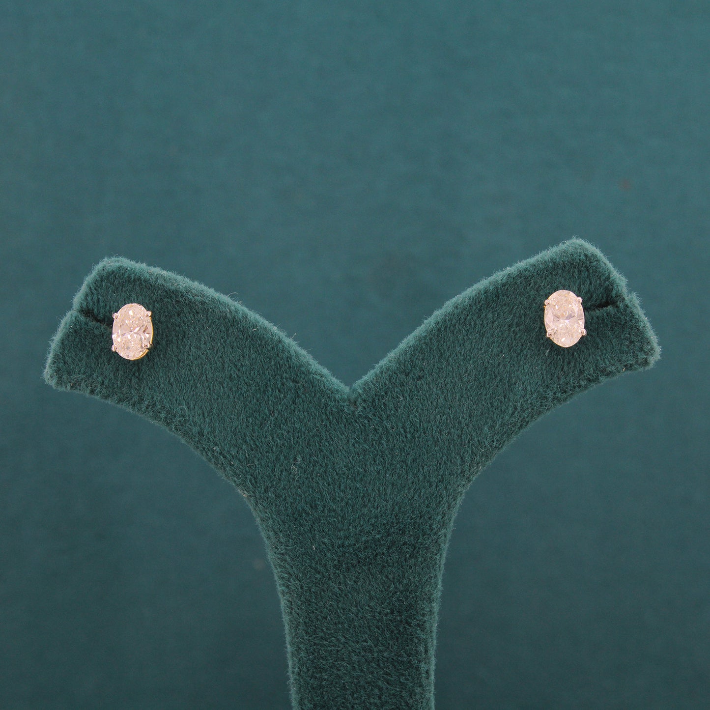 Selene Wave Diamond Classic Earrings