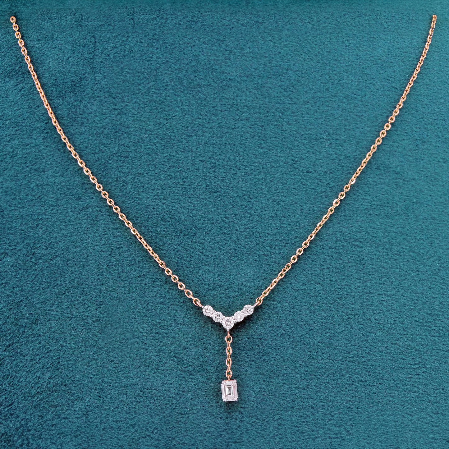 Ishleen Crest Diamond Mangalsutra