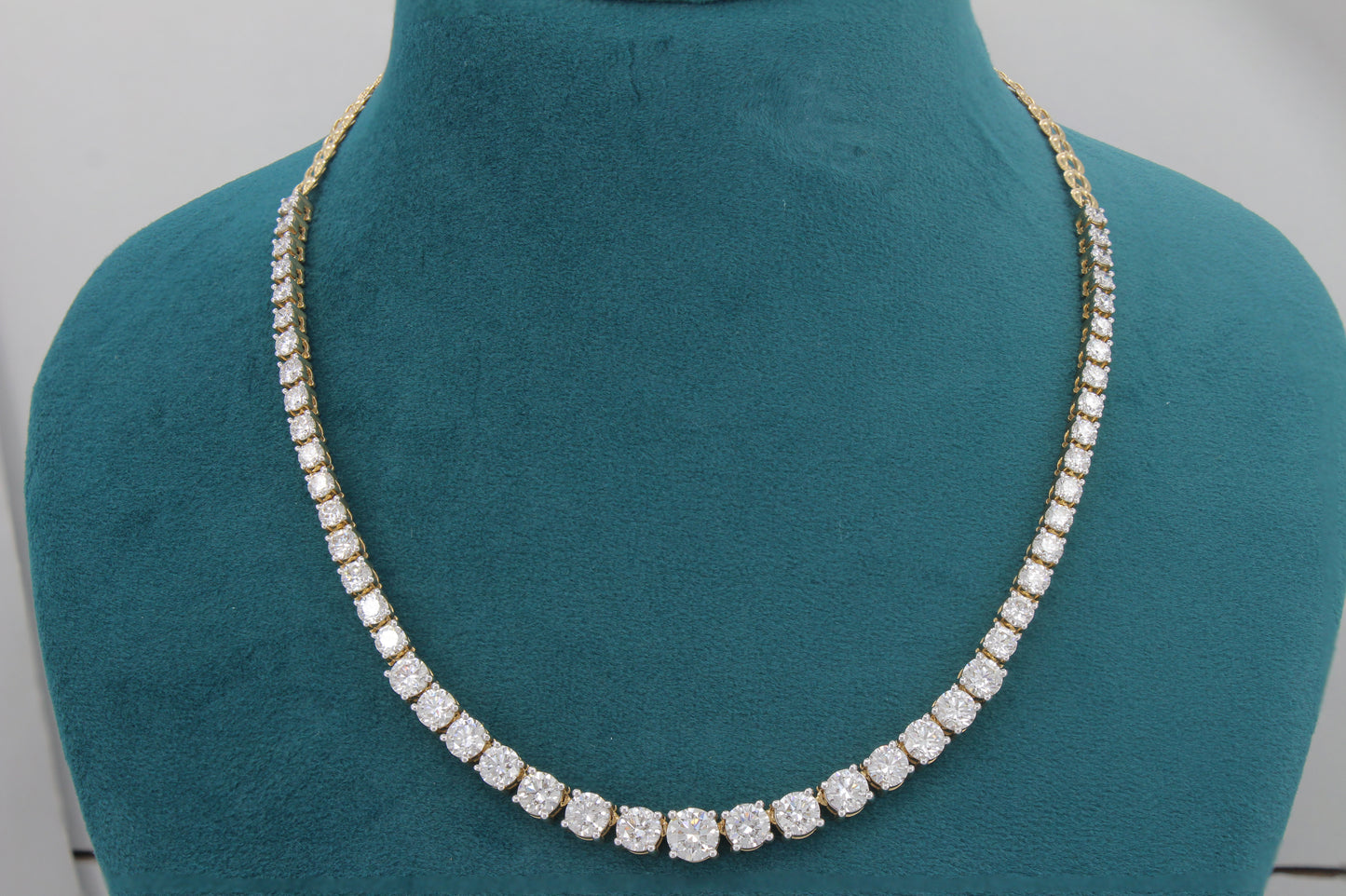 Revara Line Diamond Necklace