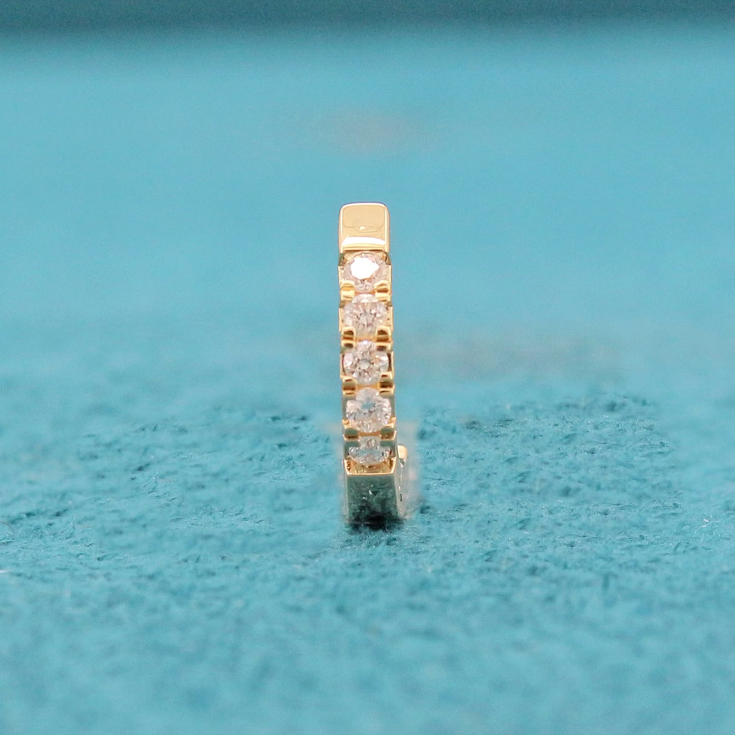 Siyara Five Stone Diamond Nose Pin