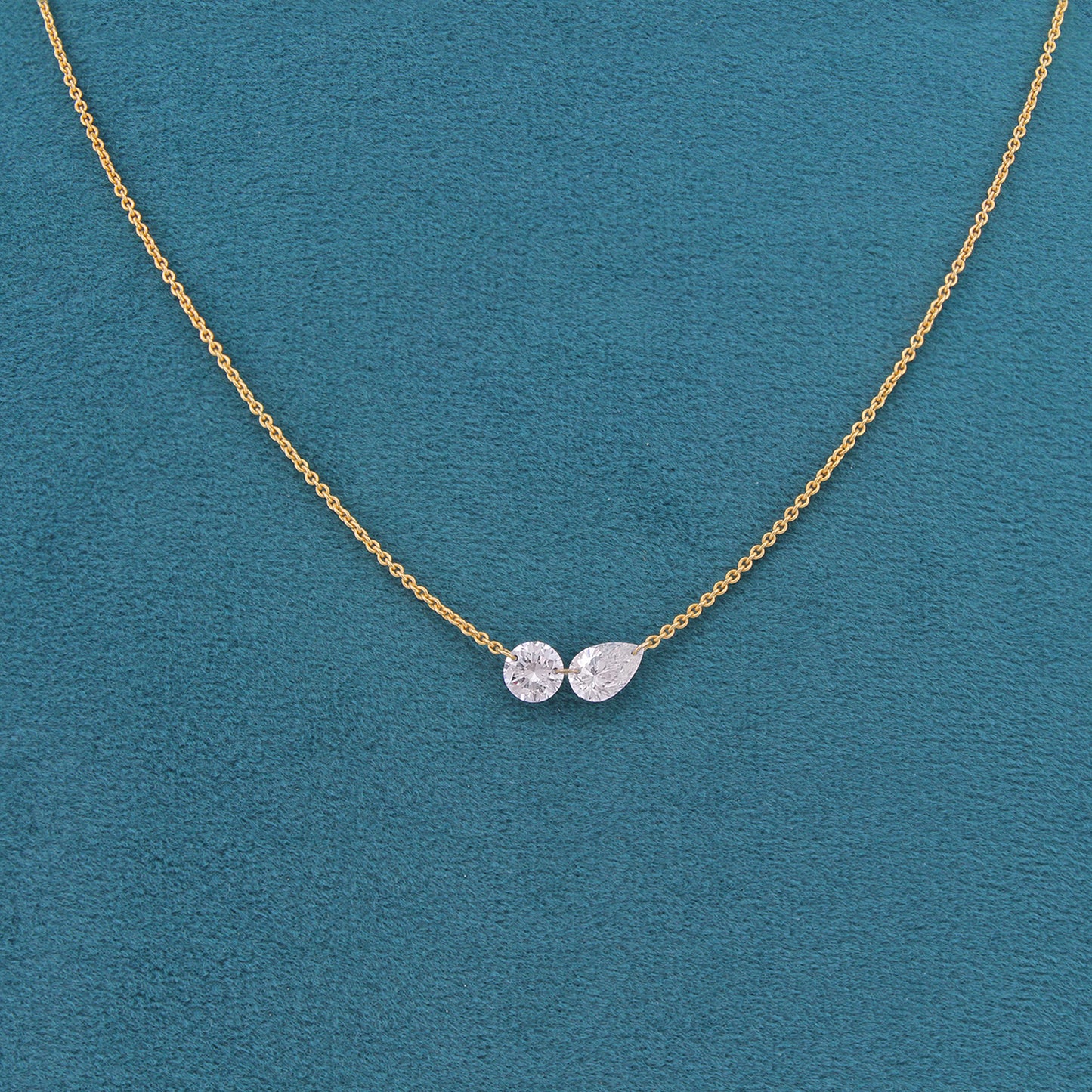 Isryn Halo Diamond Pendant and Chain