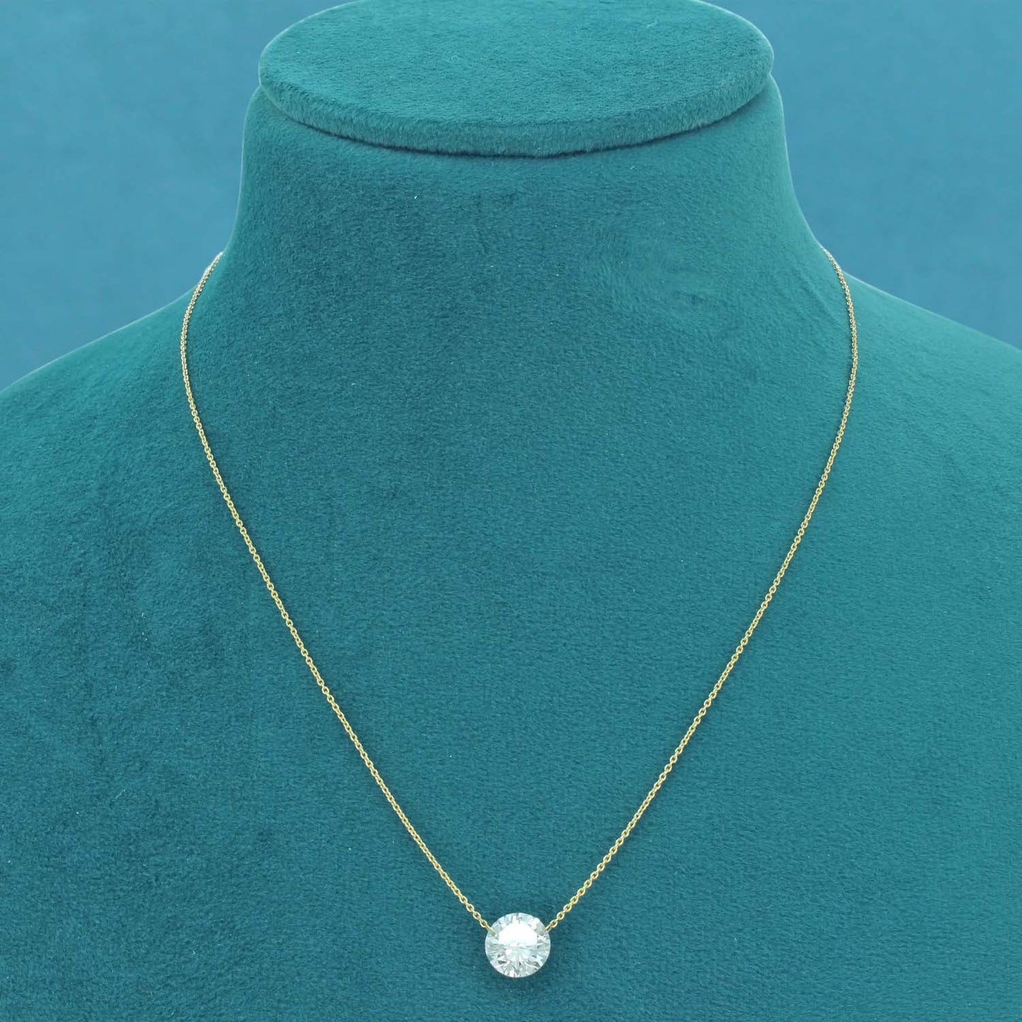 Seris Solitaire Diamond Pendant and Chain