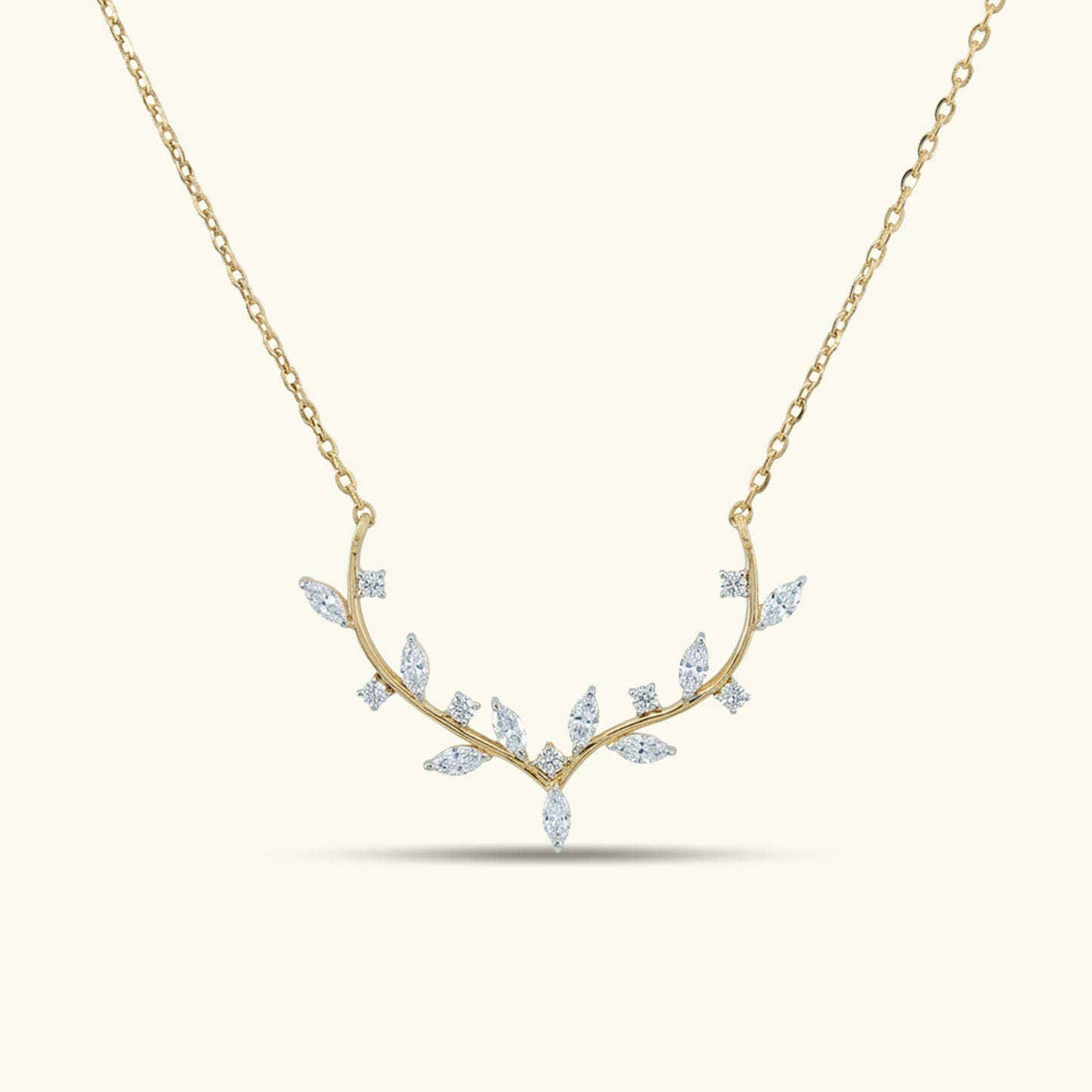 Veria Bloom Diamond Pendant with Chain