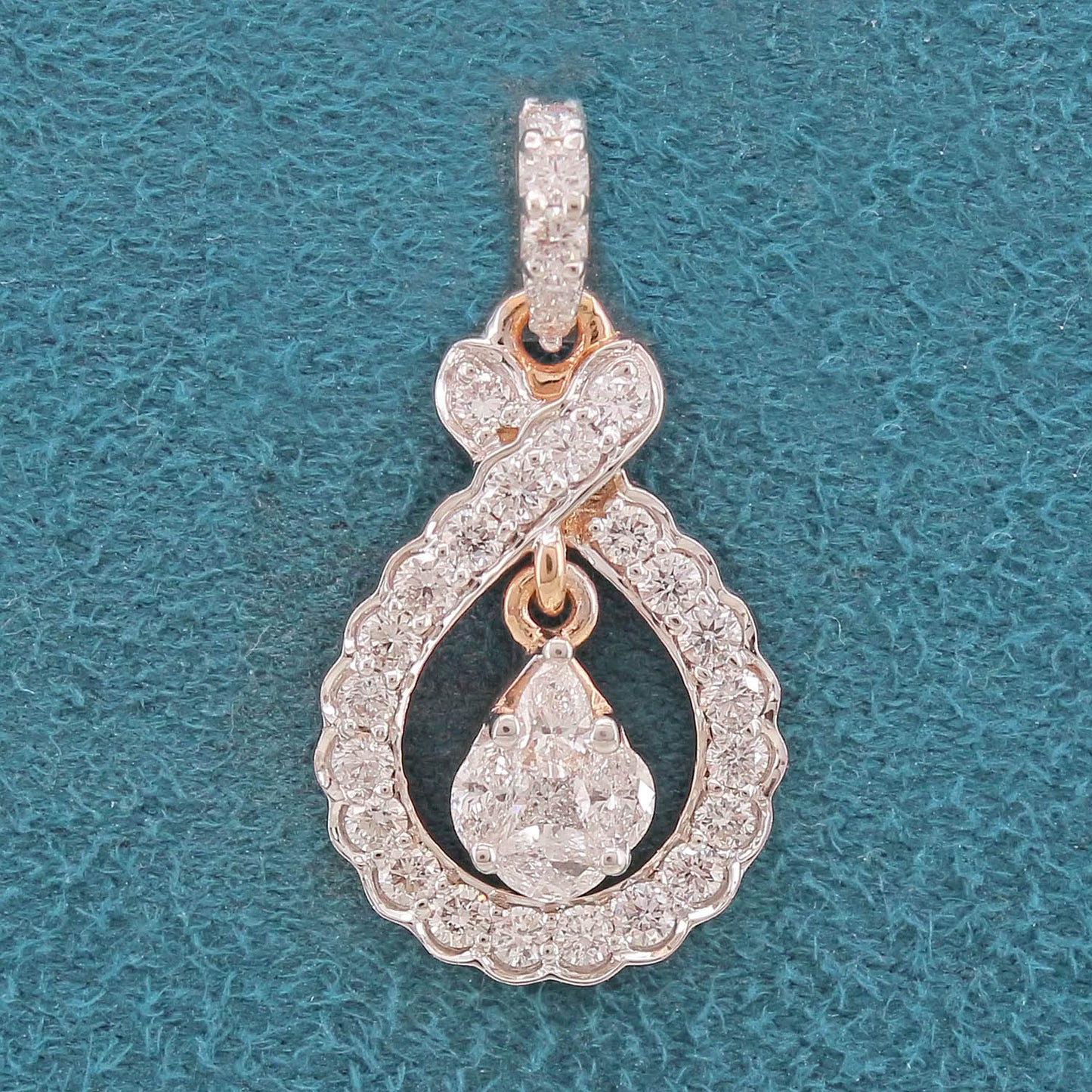 Sariel Flame Diamond Pendant