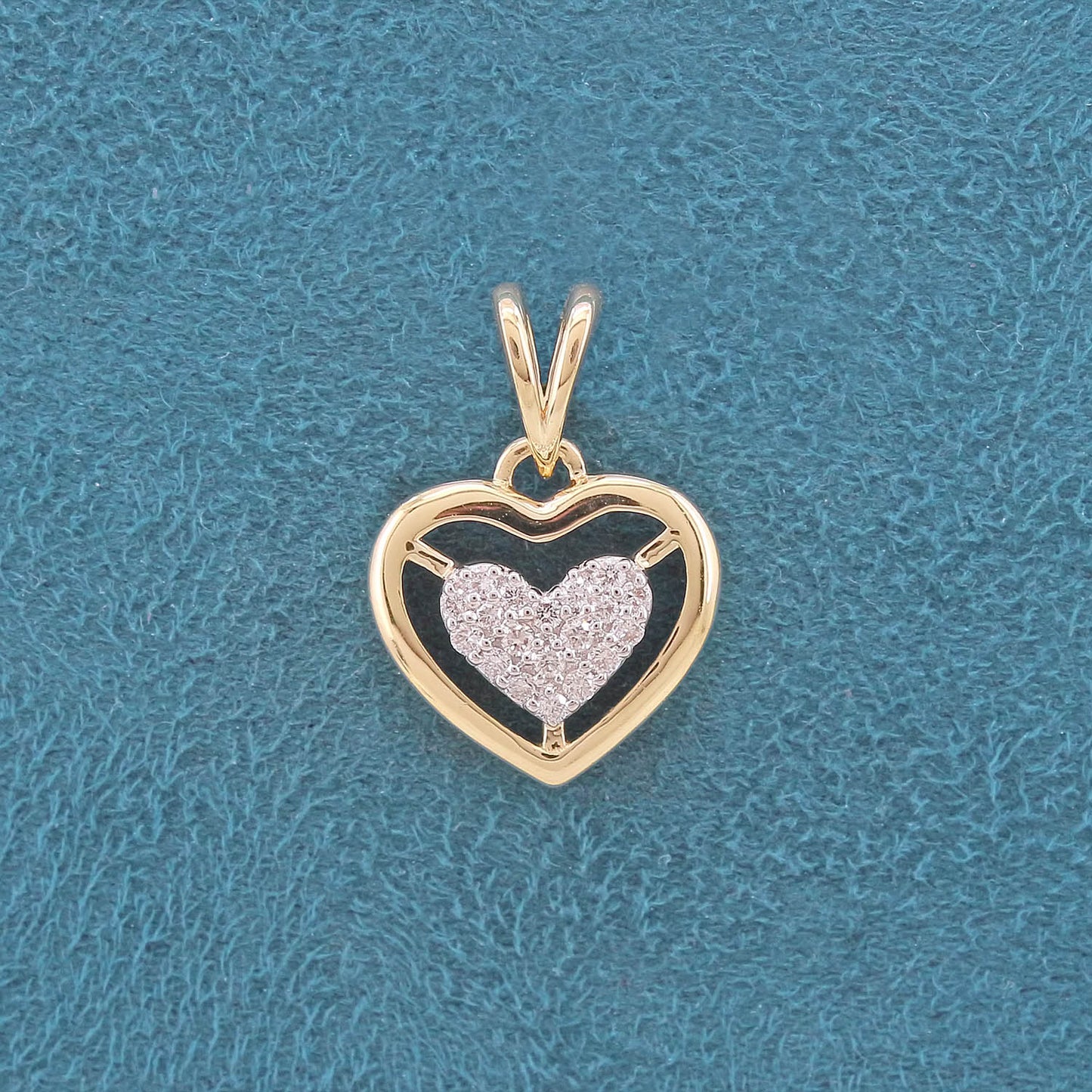 Saela Diamond Pendant