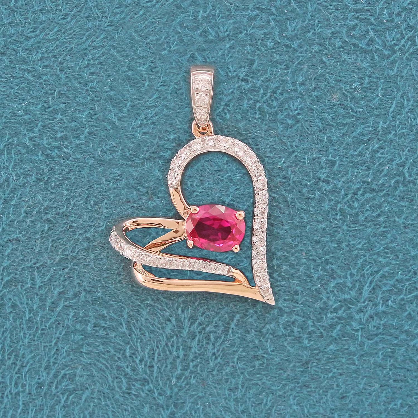 Lireya Diamond Pendant