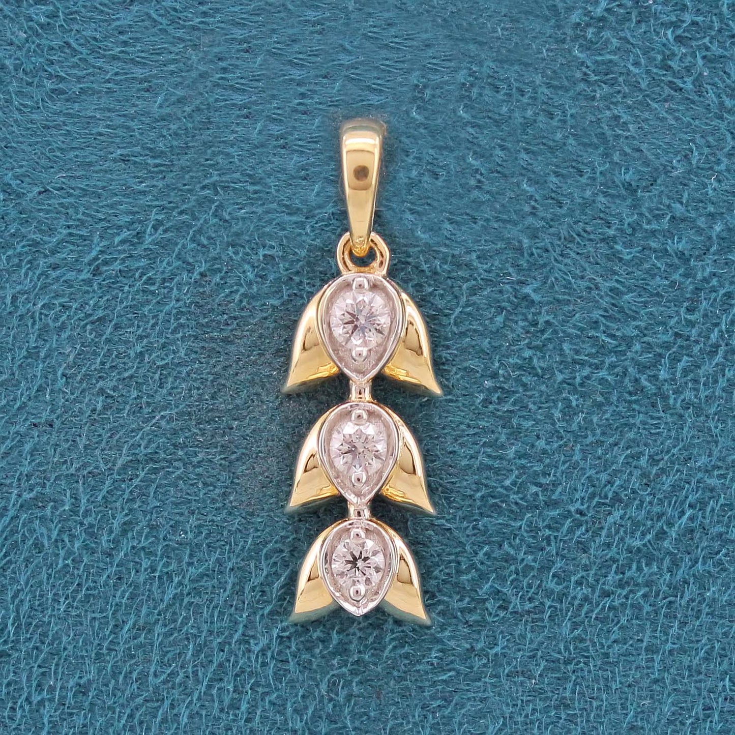 Selaira Three Stone Diamond Pendant
