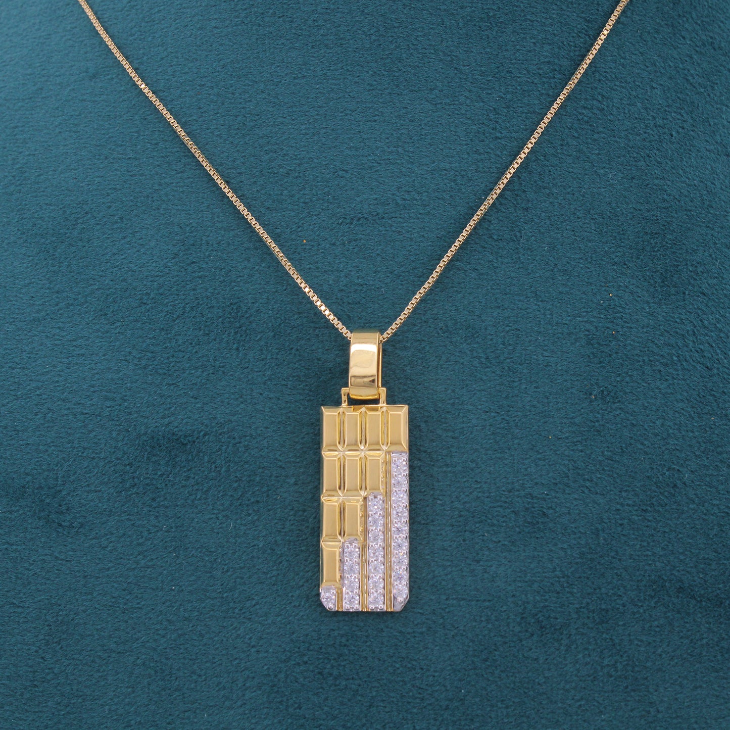 Elvren Diamond Mens Pendant