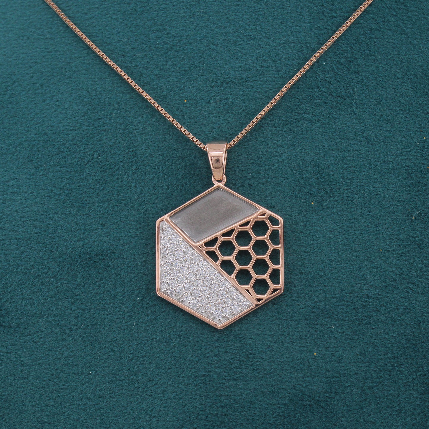 Bravin Diamond Mens Pendant