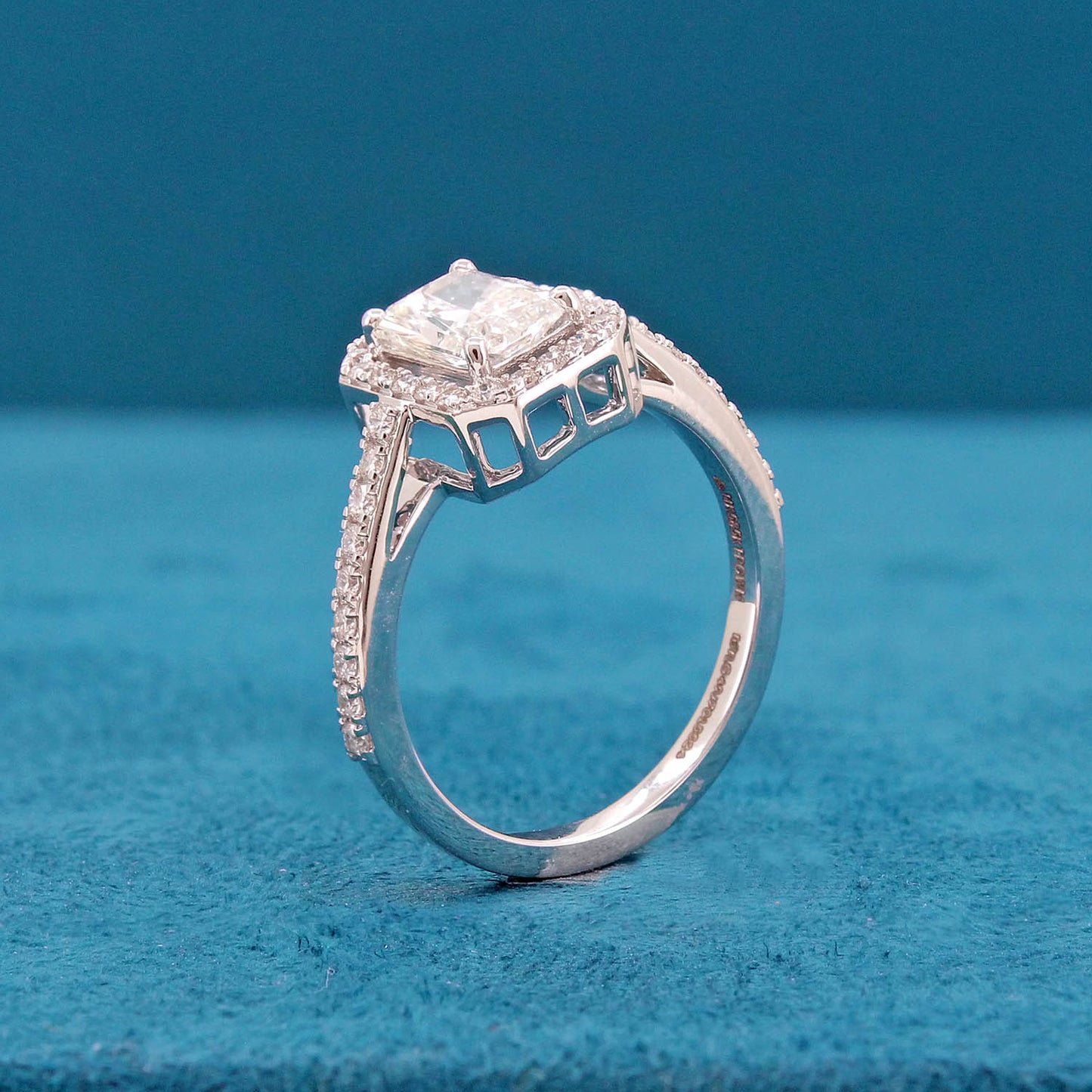 Auralis Halo Diamond Ring