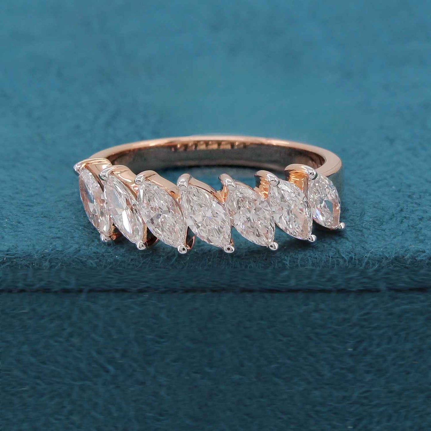 Elva Diamond Ring