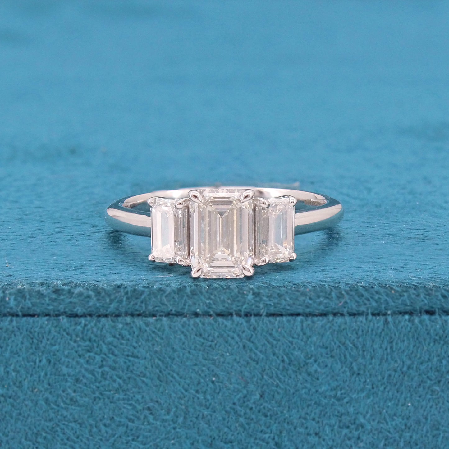 Sylenna Three Stone Diamond Ring