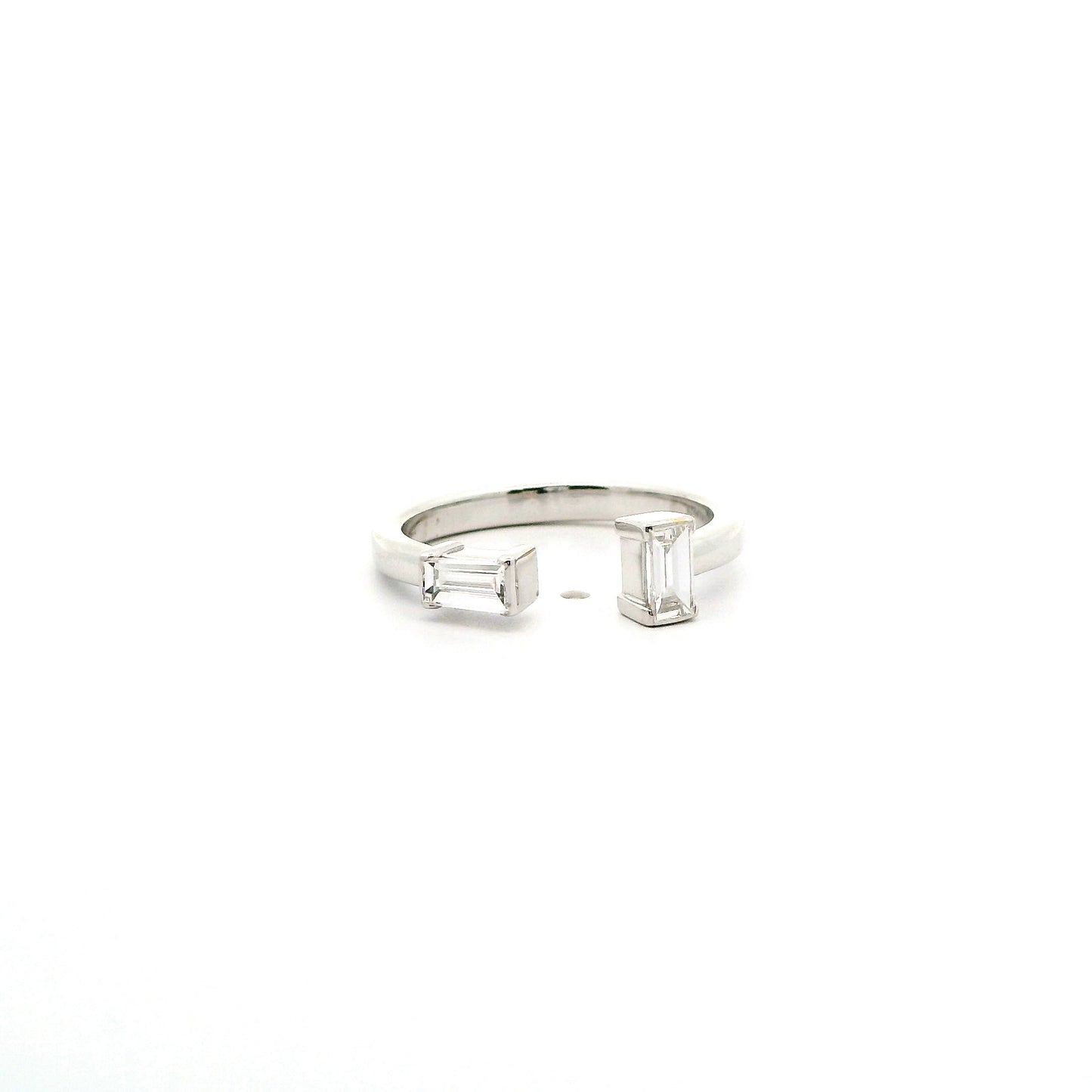Maen Diamond Ring