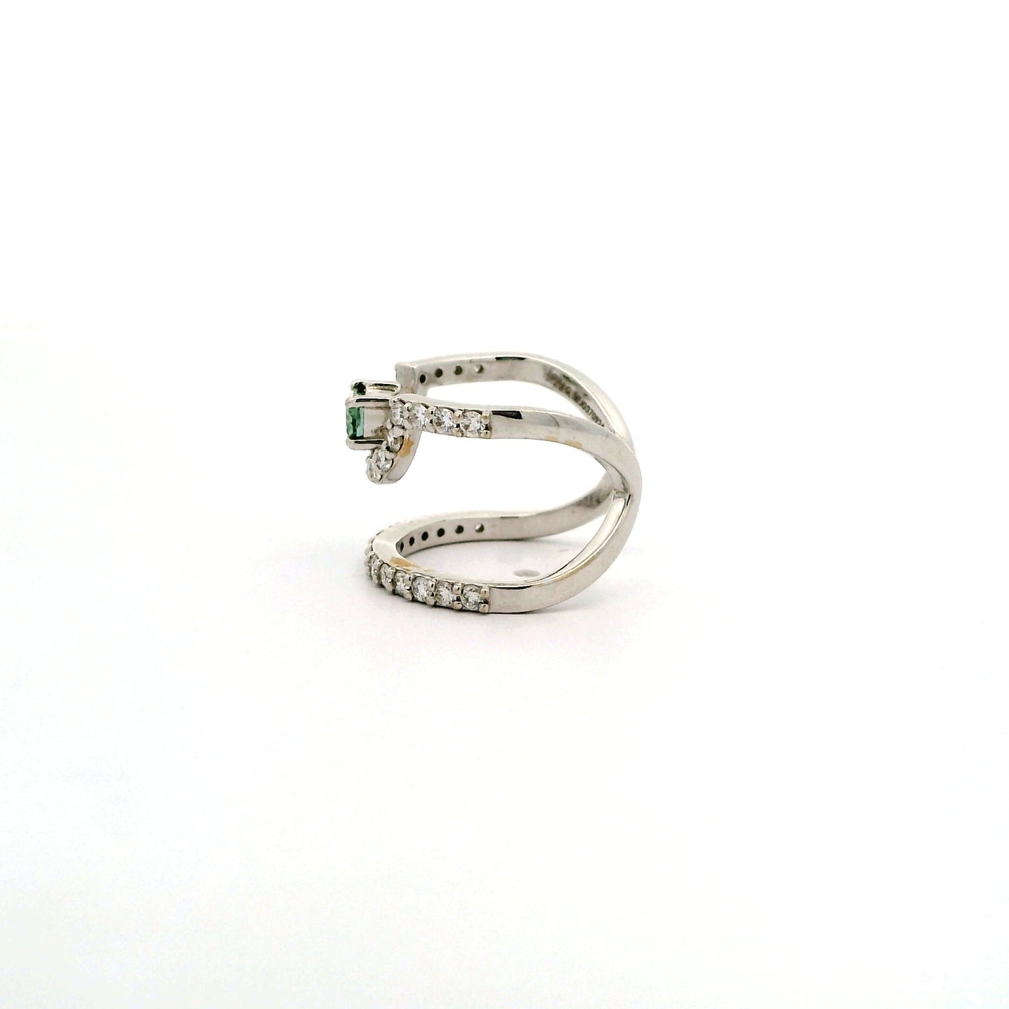 Lyren Crest Diamond Ring