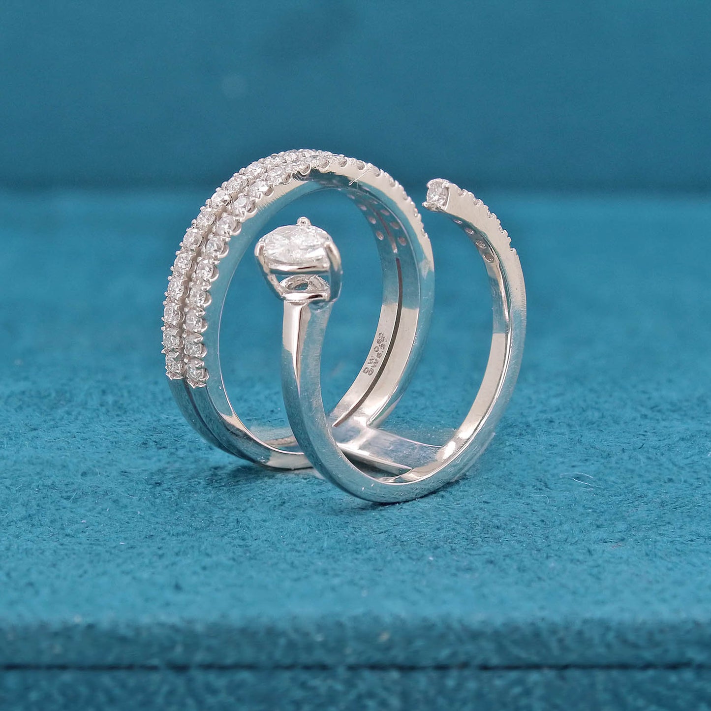 Orvella Diamond Ring
