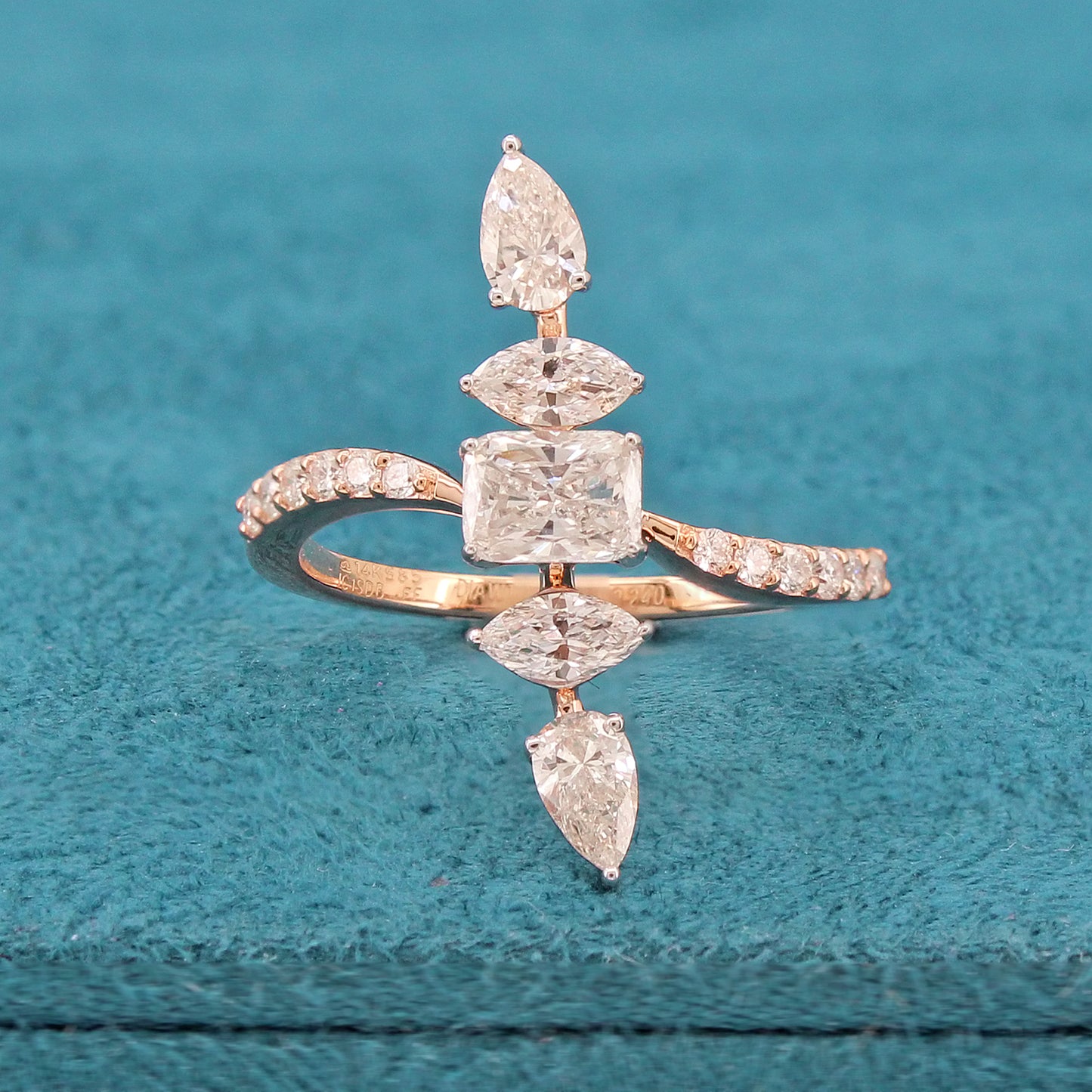 Isara Diamond Ring