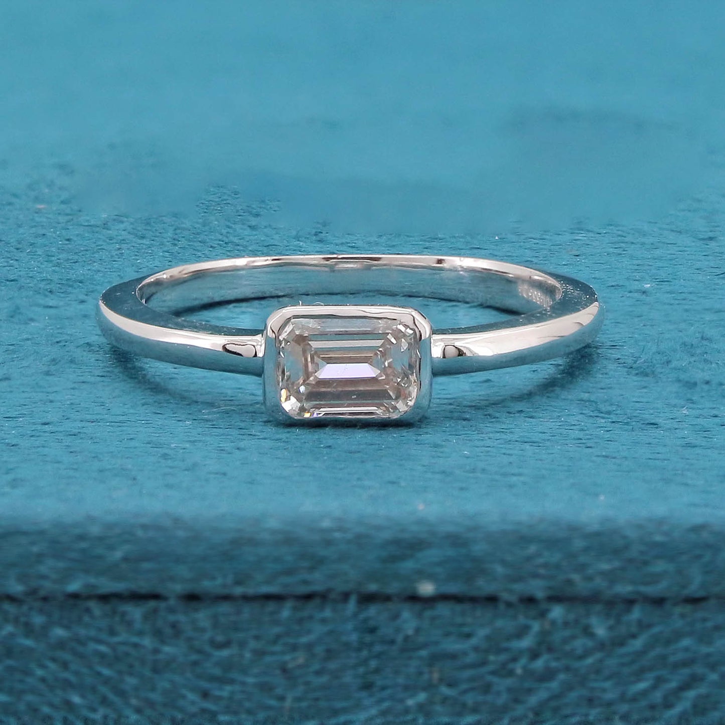 Kiro Halo Diamond Ring