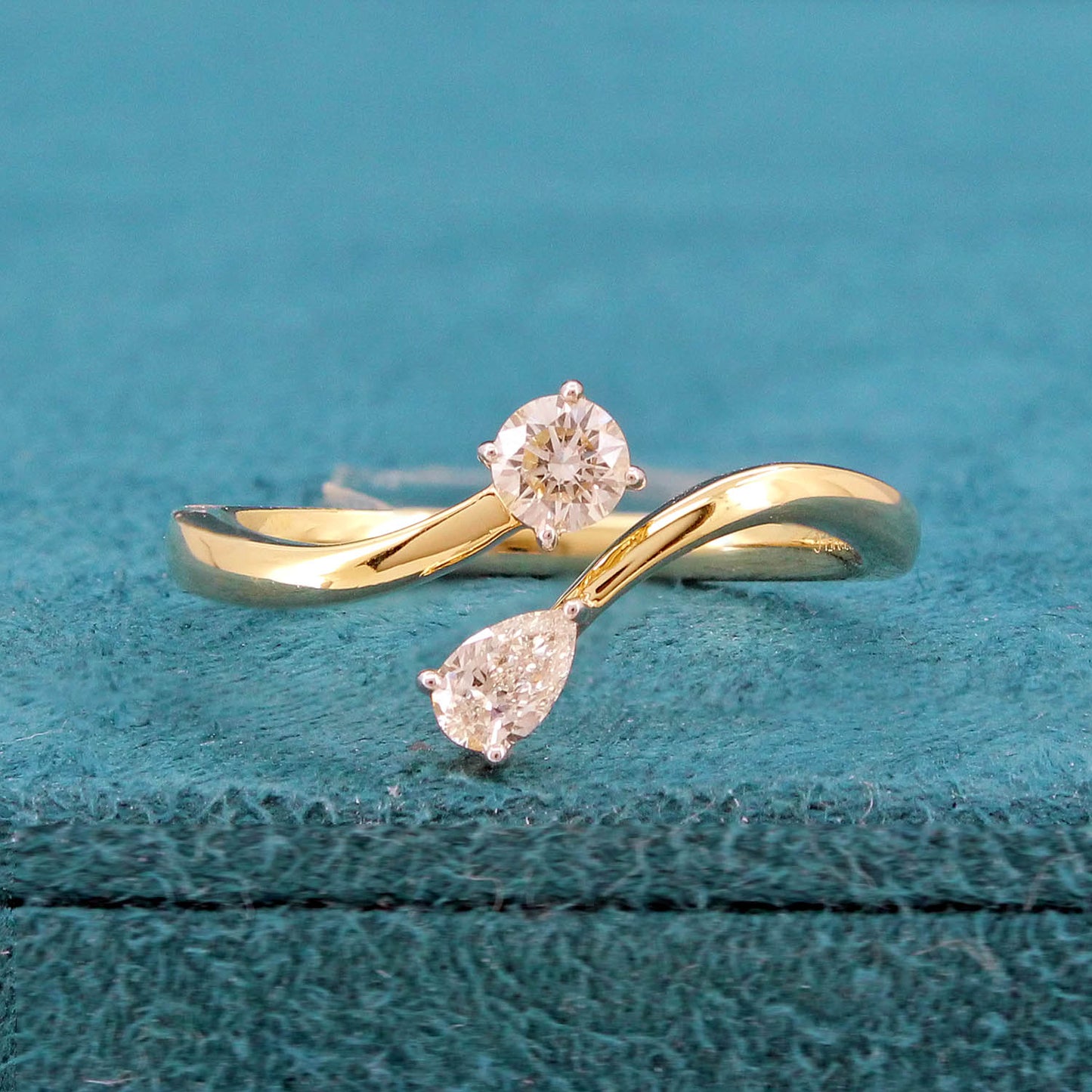 Sael Two Stone Diamond Ring