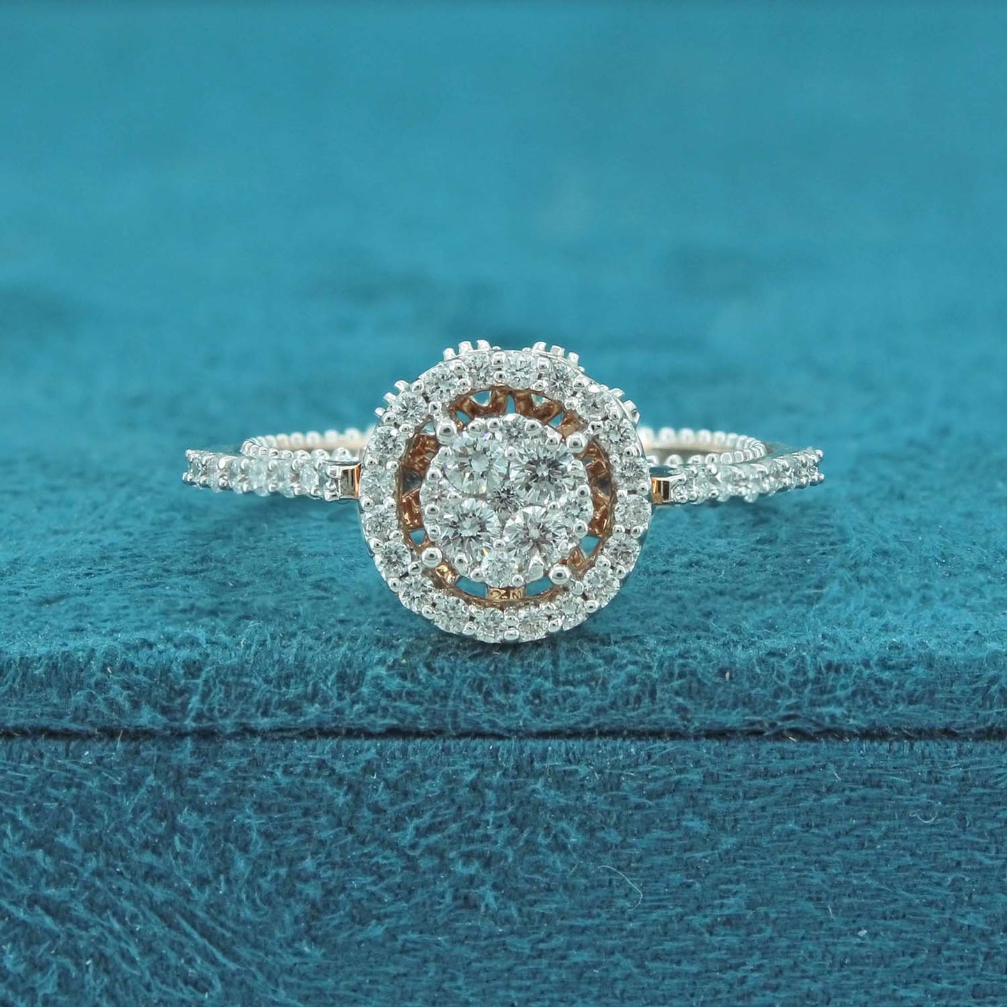 Olen Halo Diamond Ring