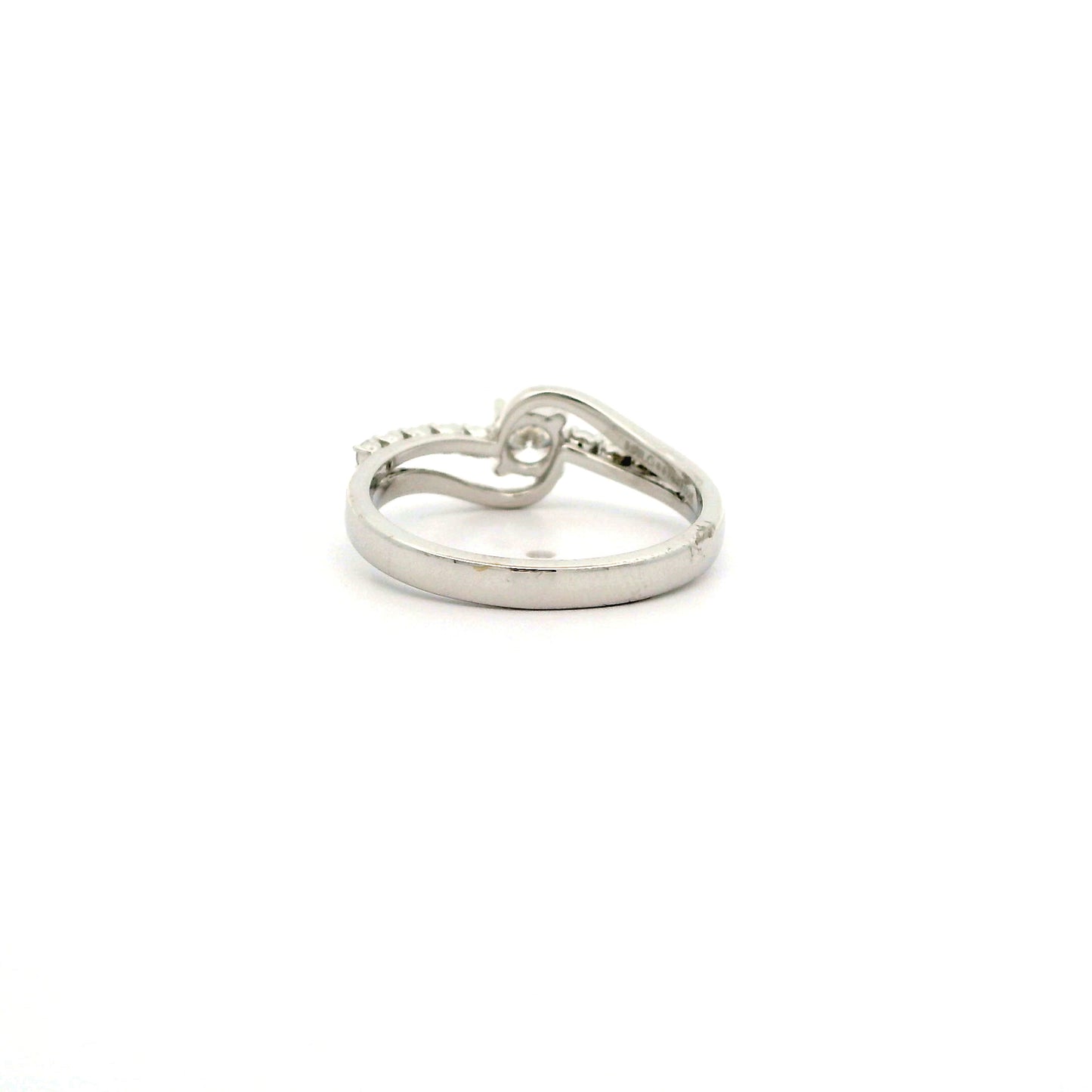 Isla Serene Diamond Ring