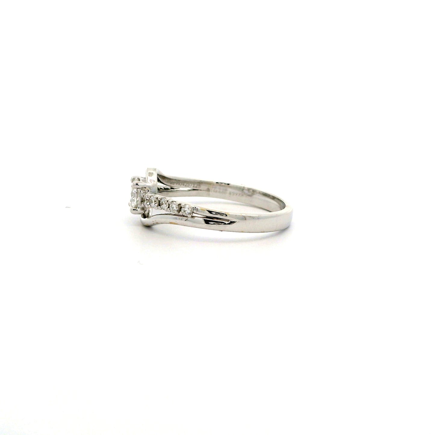Isla Serene Diamond Ring