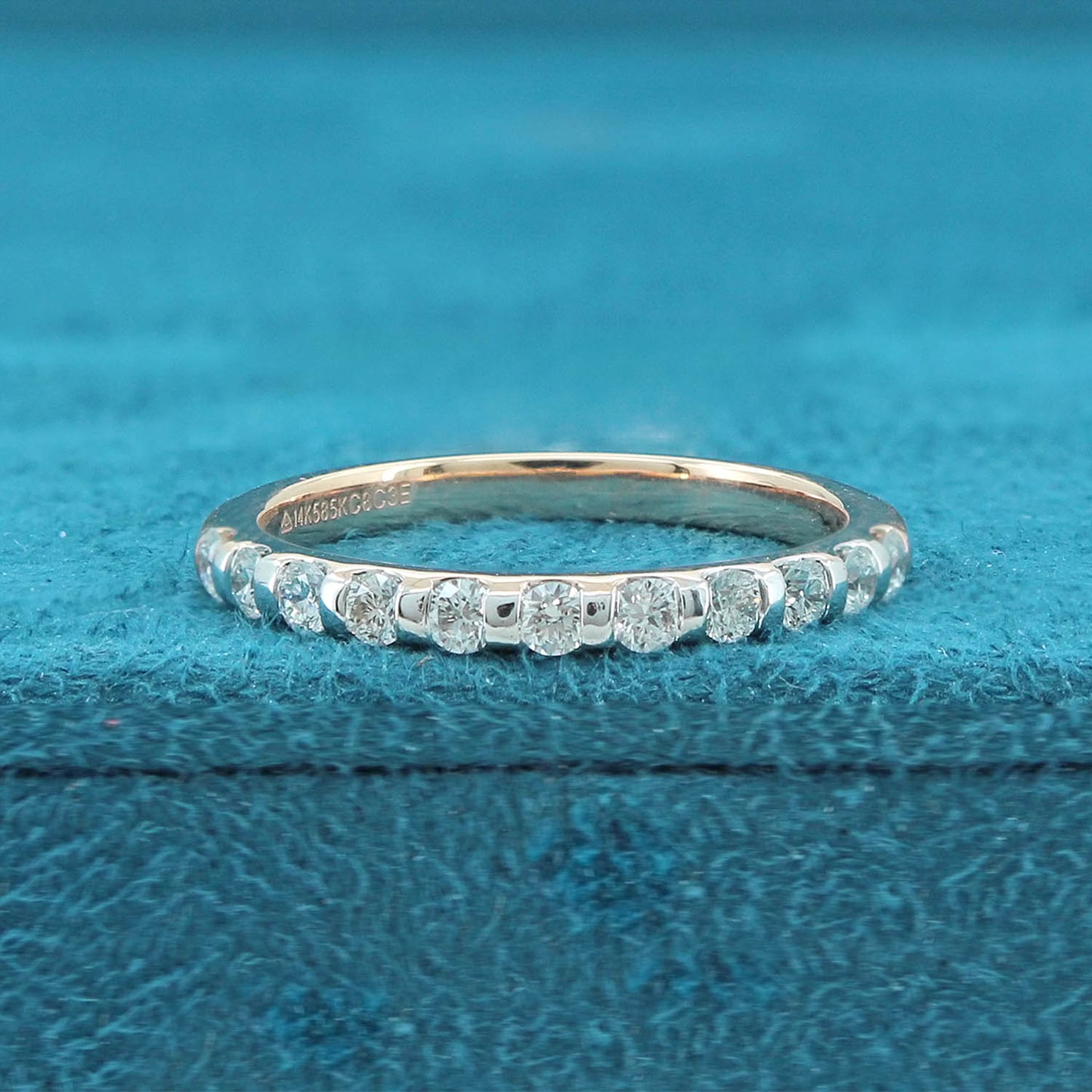 Alora Quietude Diamond Ring