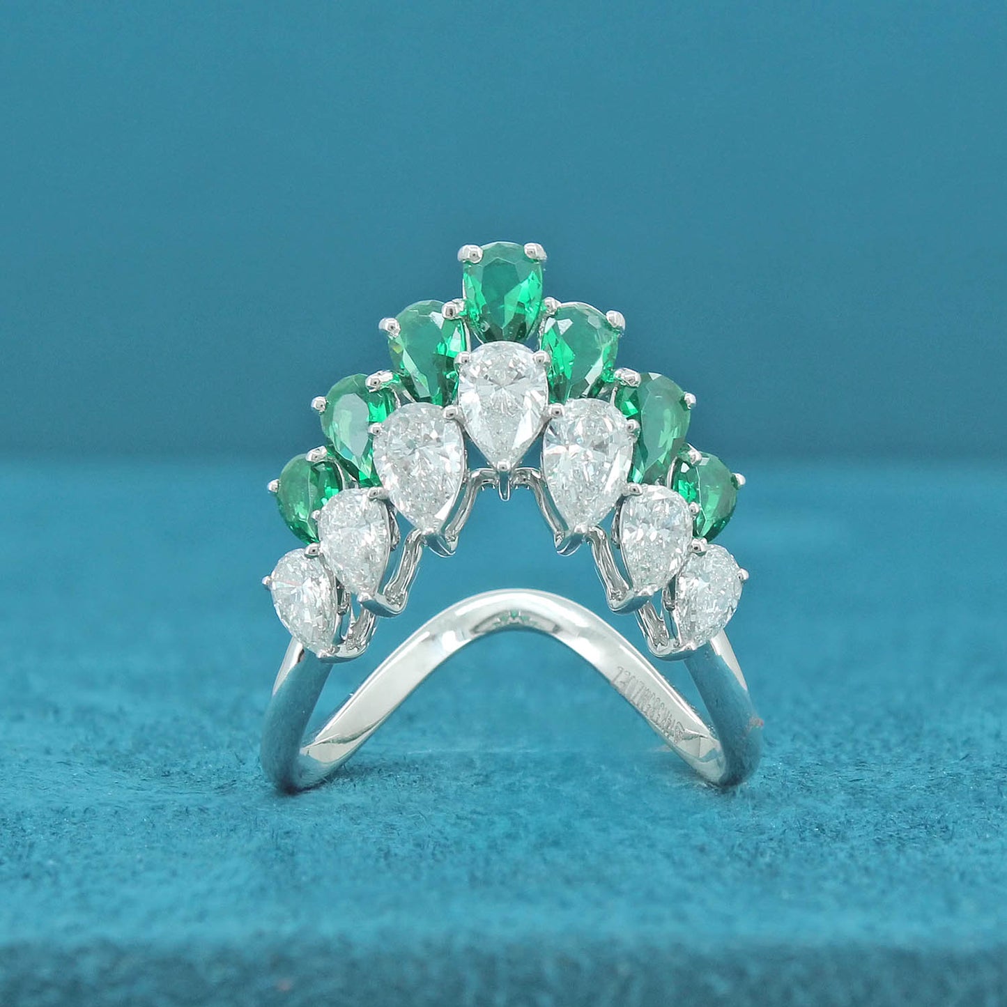 Nyra Diamond Ring