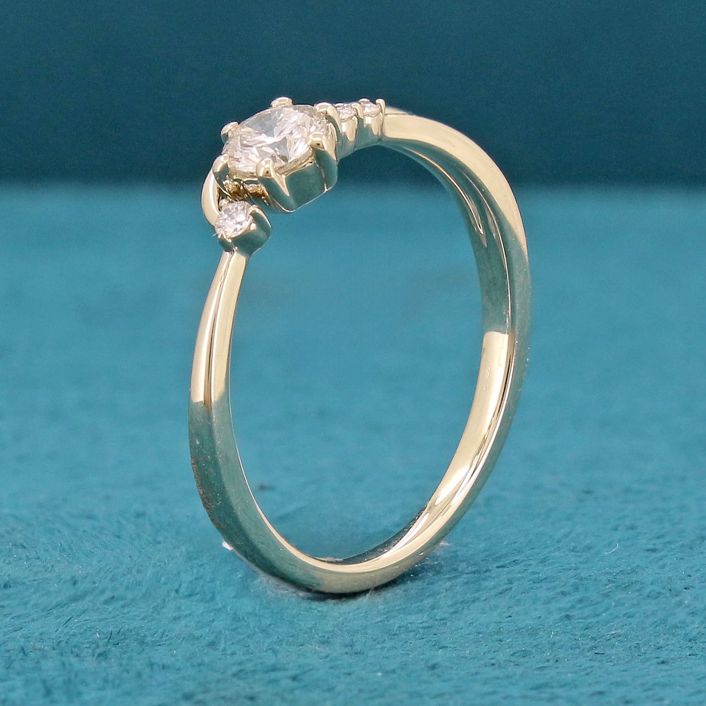 Evelyn Aura Diamond Ring