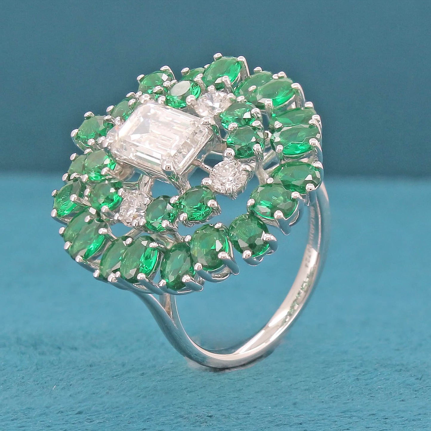 Samaya Traditional Diamond Ring