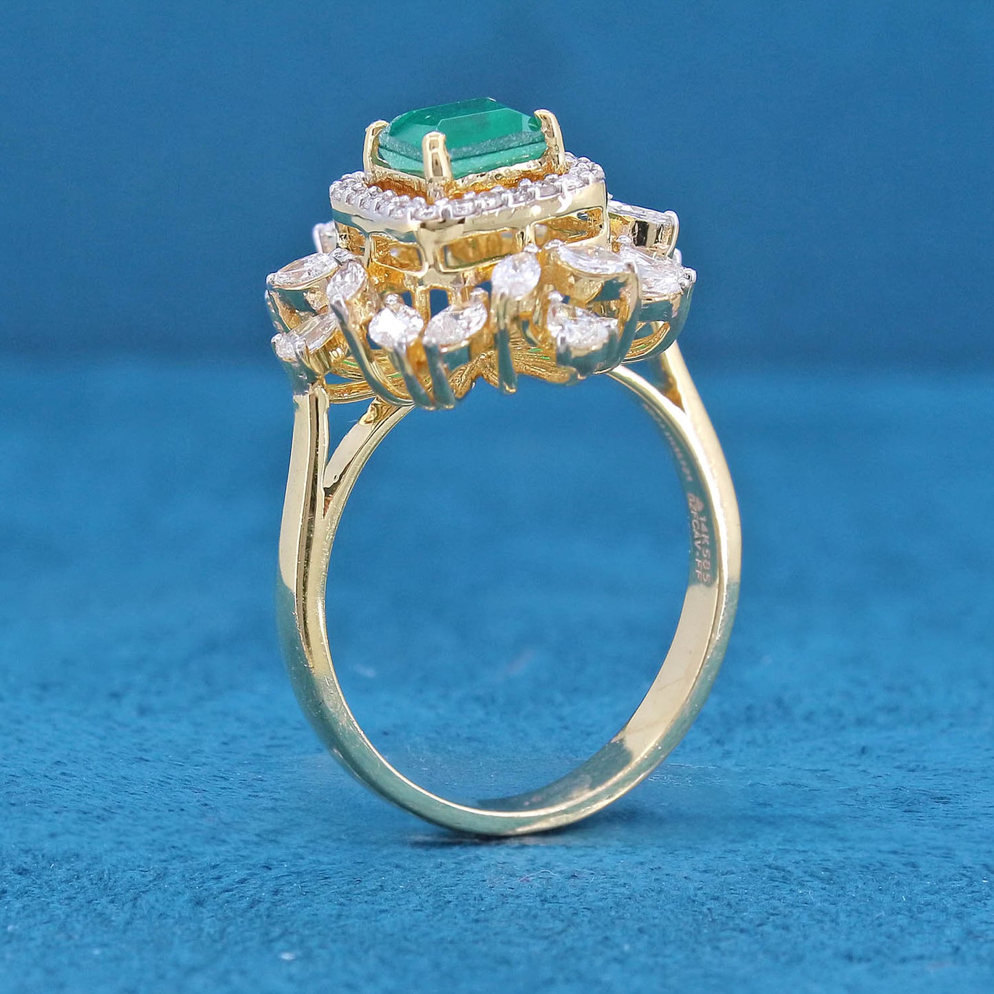 Tanvika Halo Diamond Ring