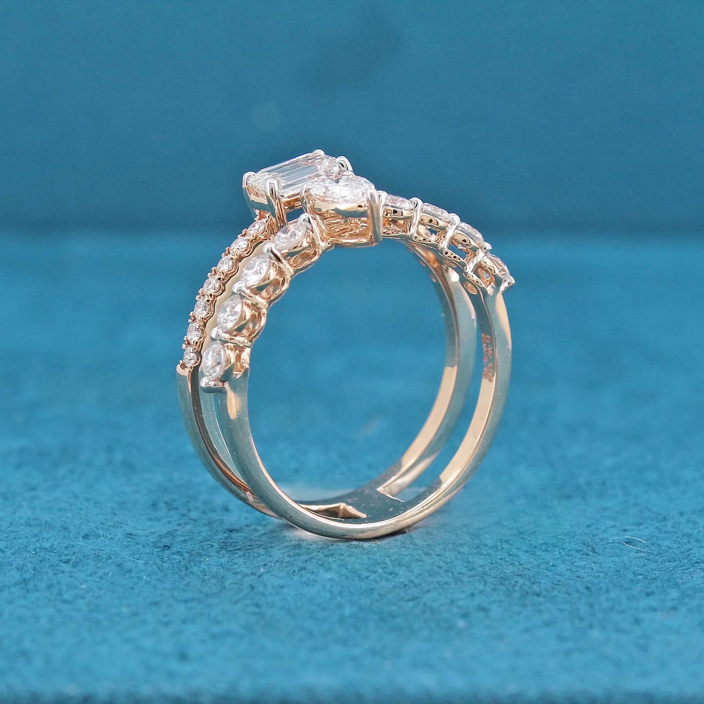 Cyra Diamond Ring