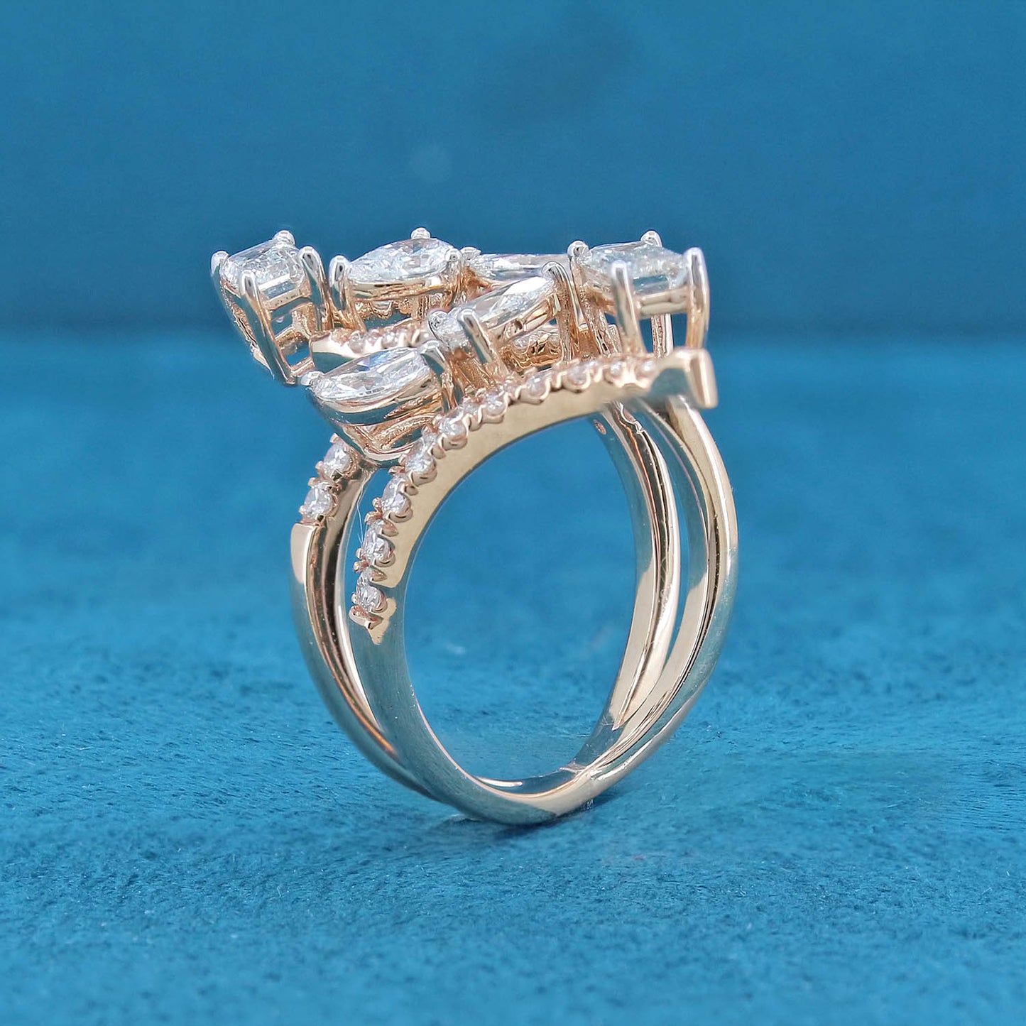 Veleda Scatter Diamond Ring