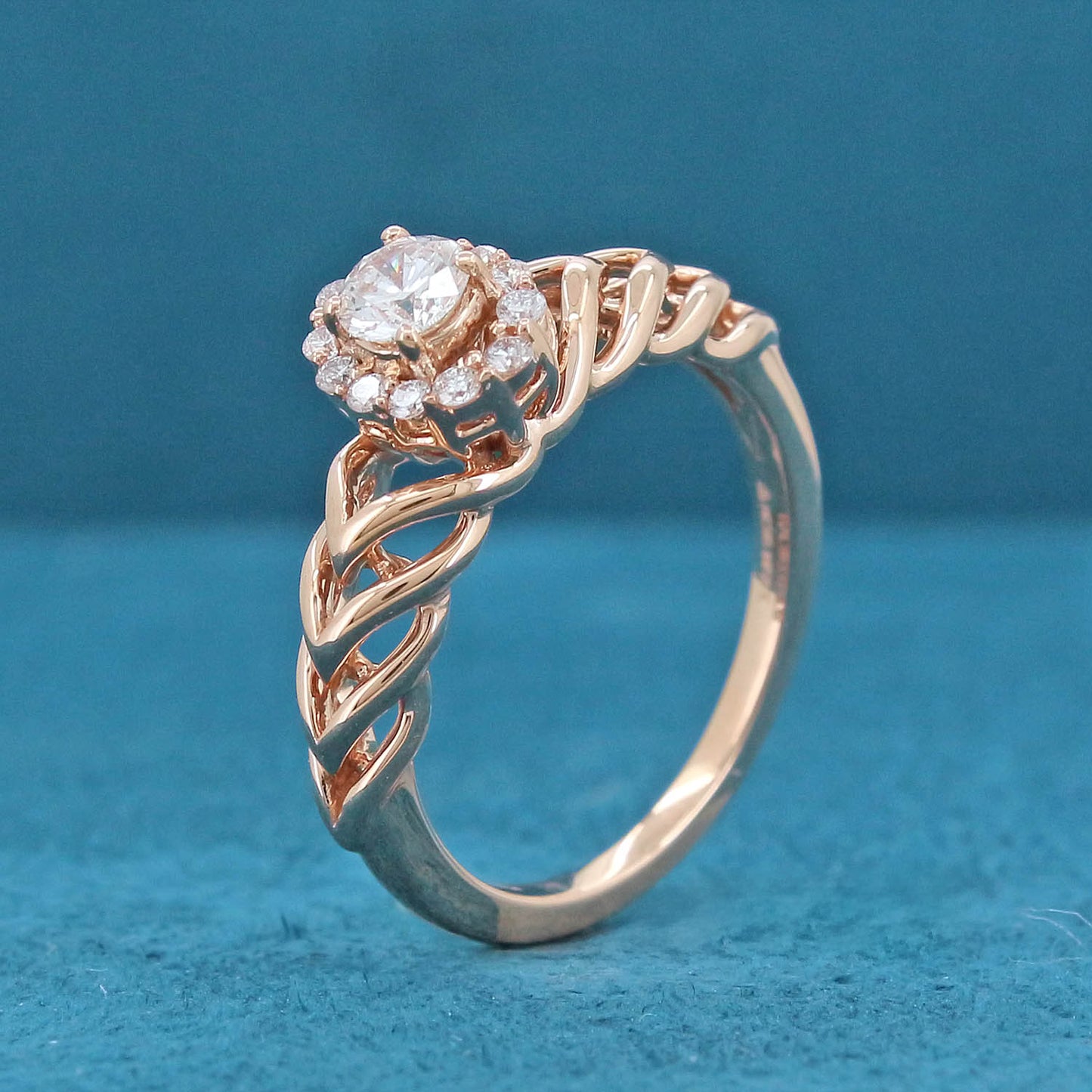 Naya Halo Diamond Ring