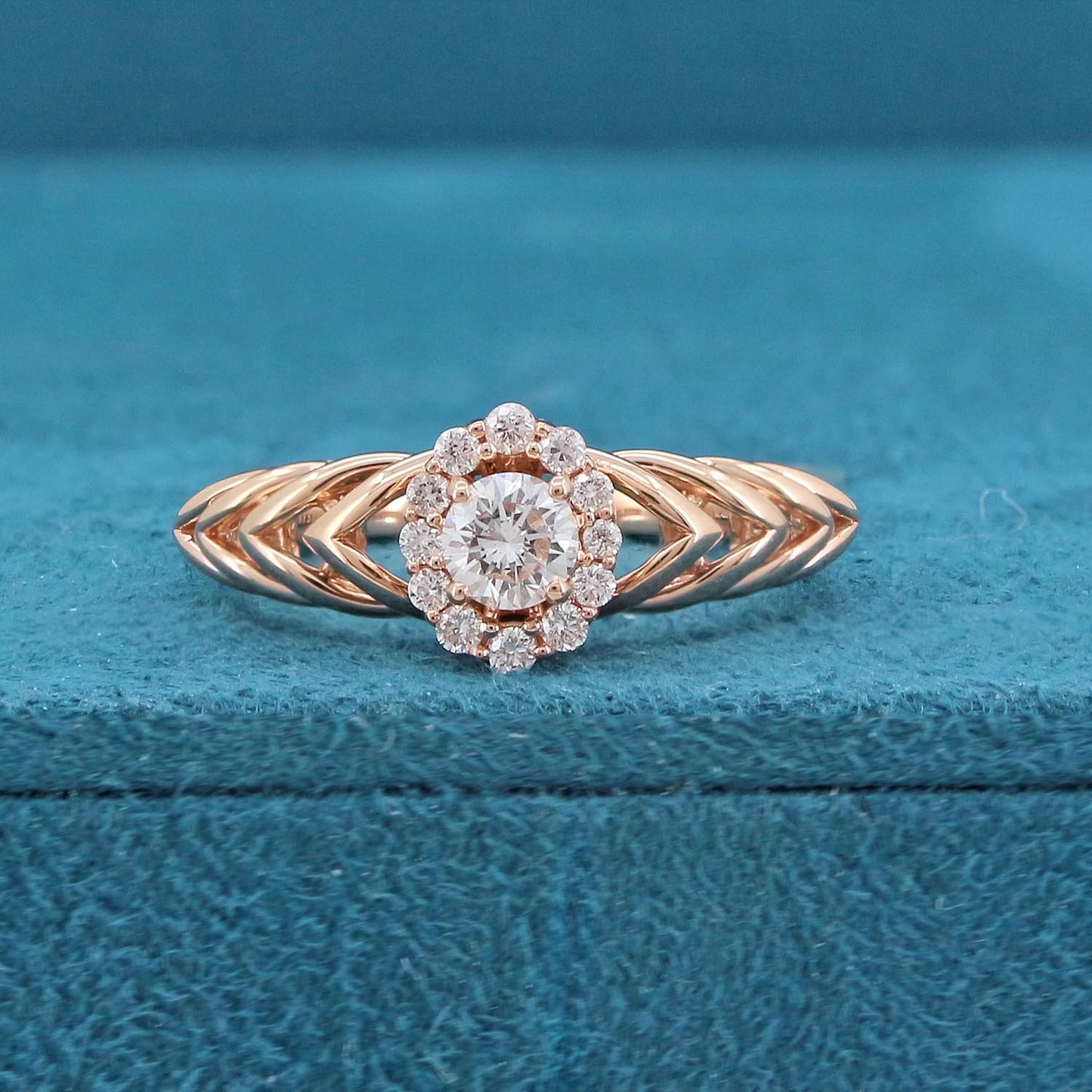 Naya Halo Diamond Ring