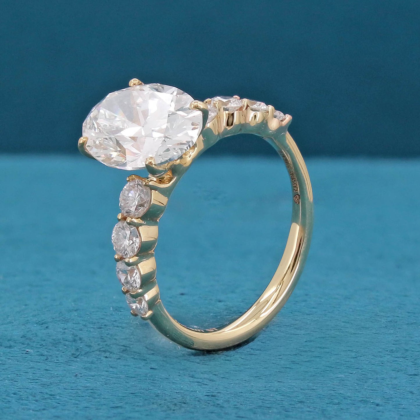 Ilure Diamond Ring