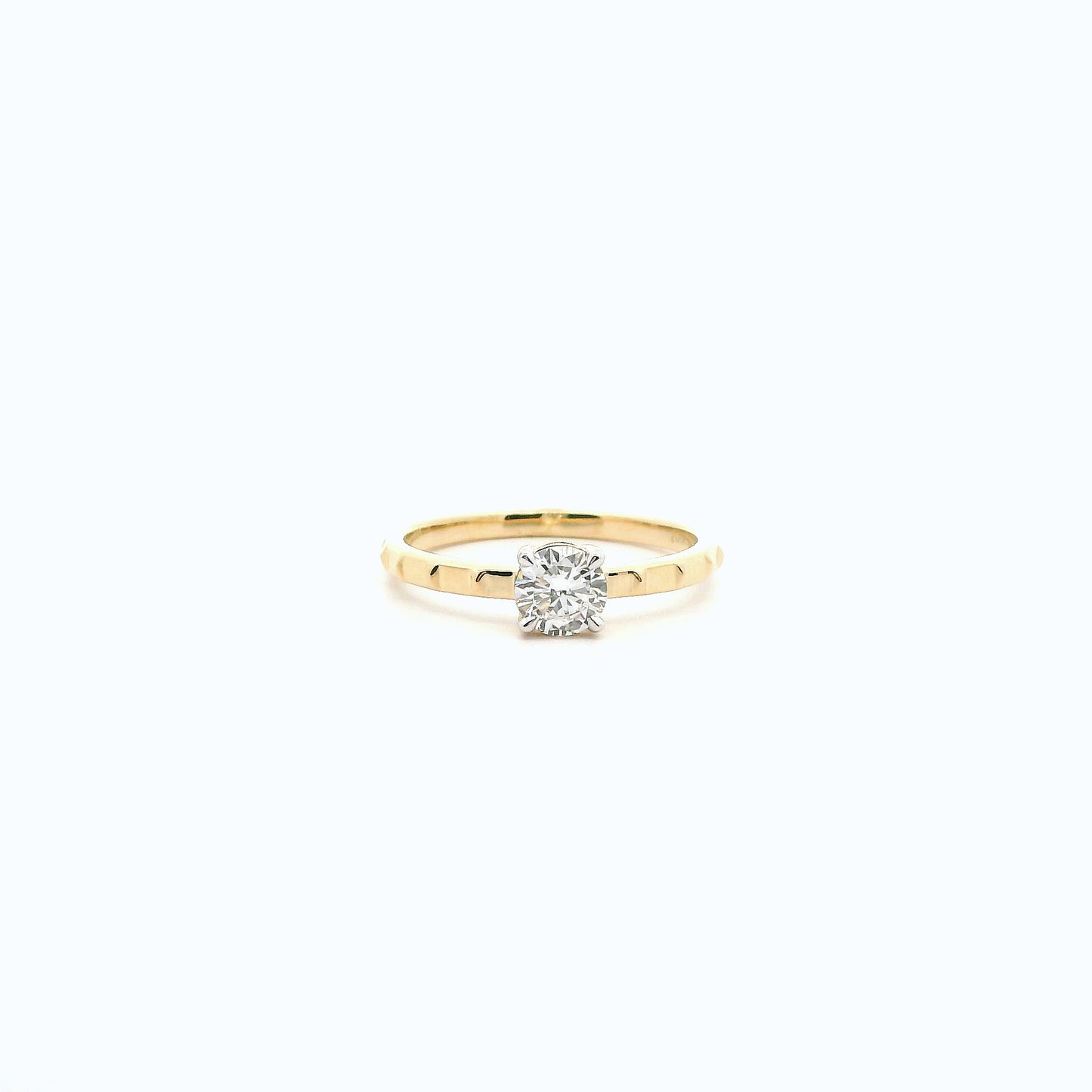 Arwen Solitaire Diamond Ring