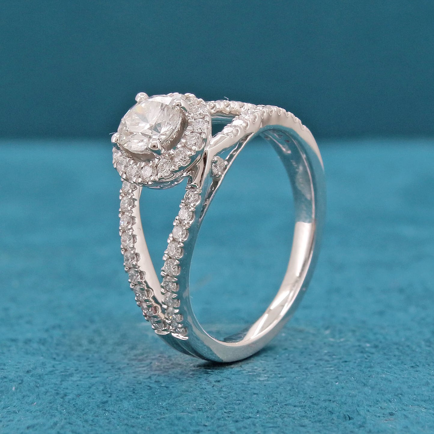 Eliane Halo Diamond Ring
