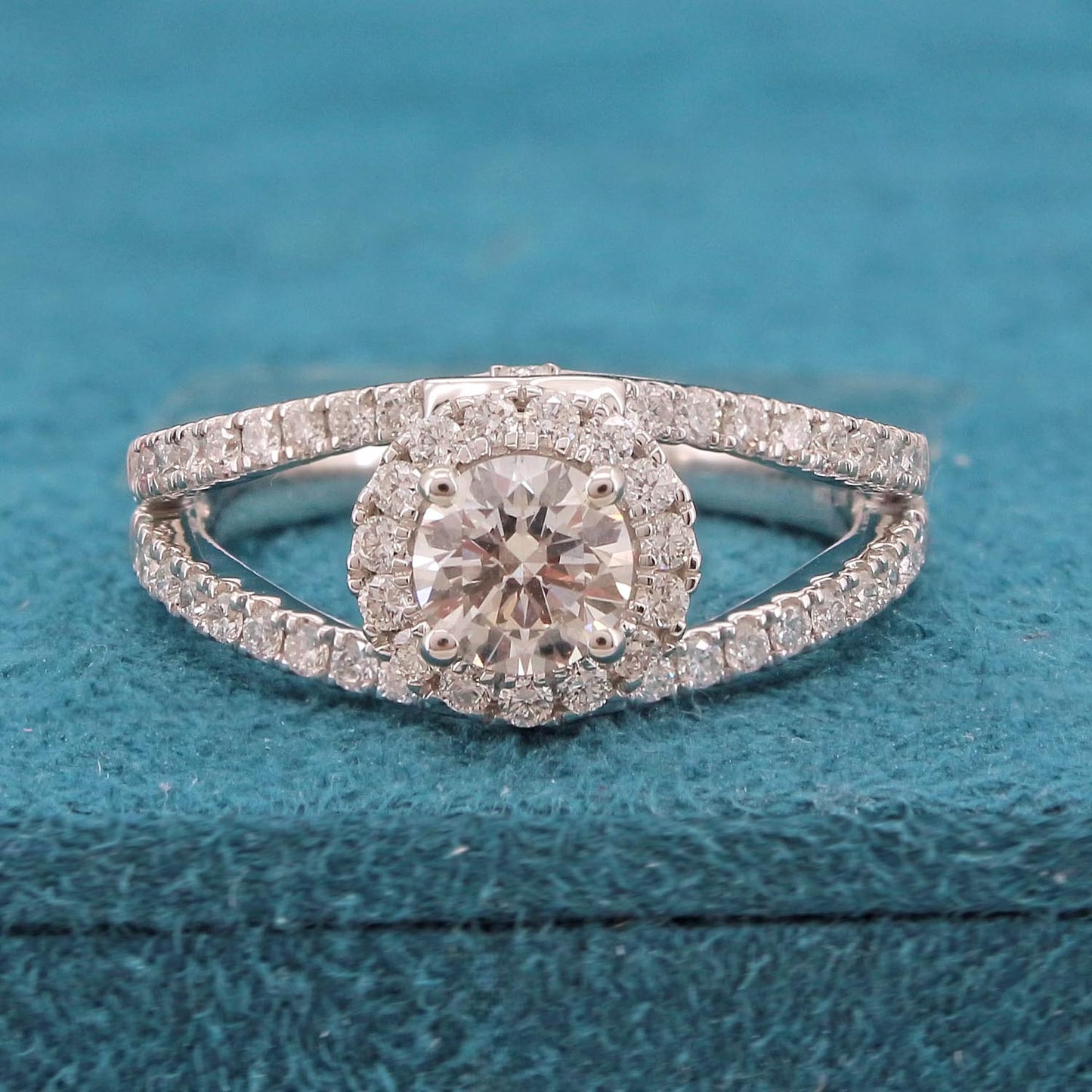 Eliane Halo Diamond Ring