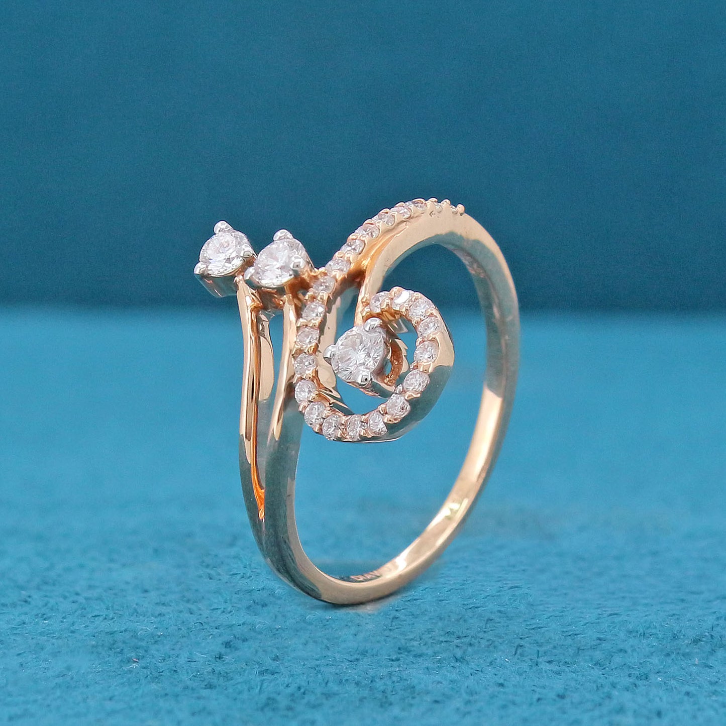 Esmé Diamond Ring