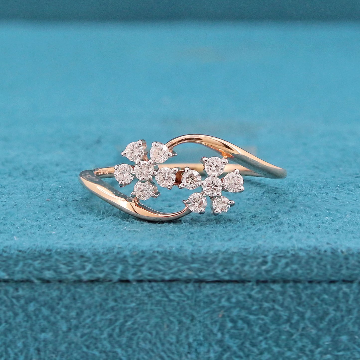 Elarin Floral Diamond Ring