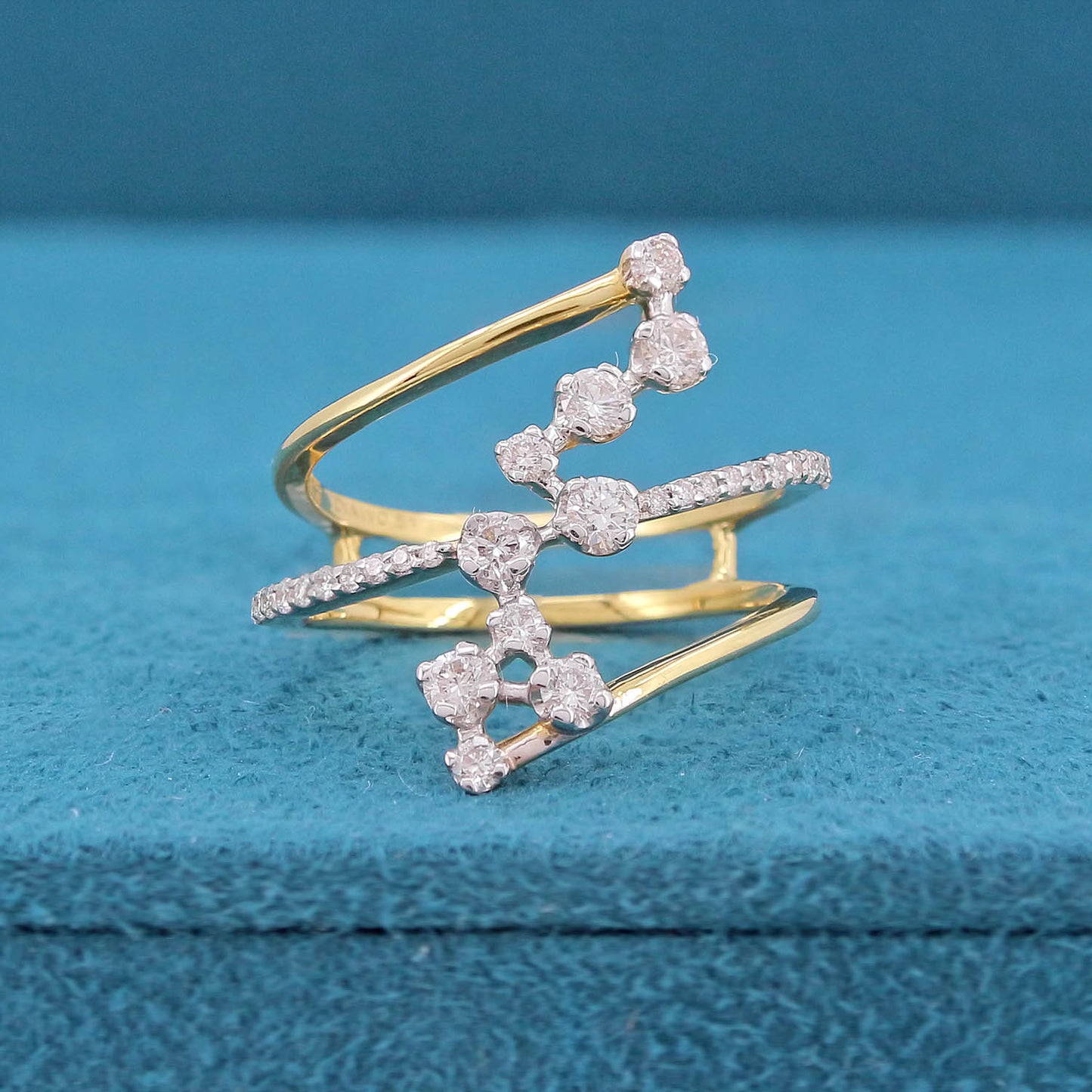 Solenne Scatter Diamond Ring